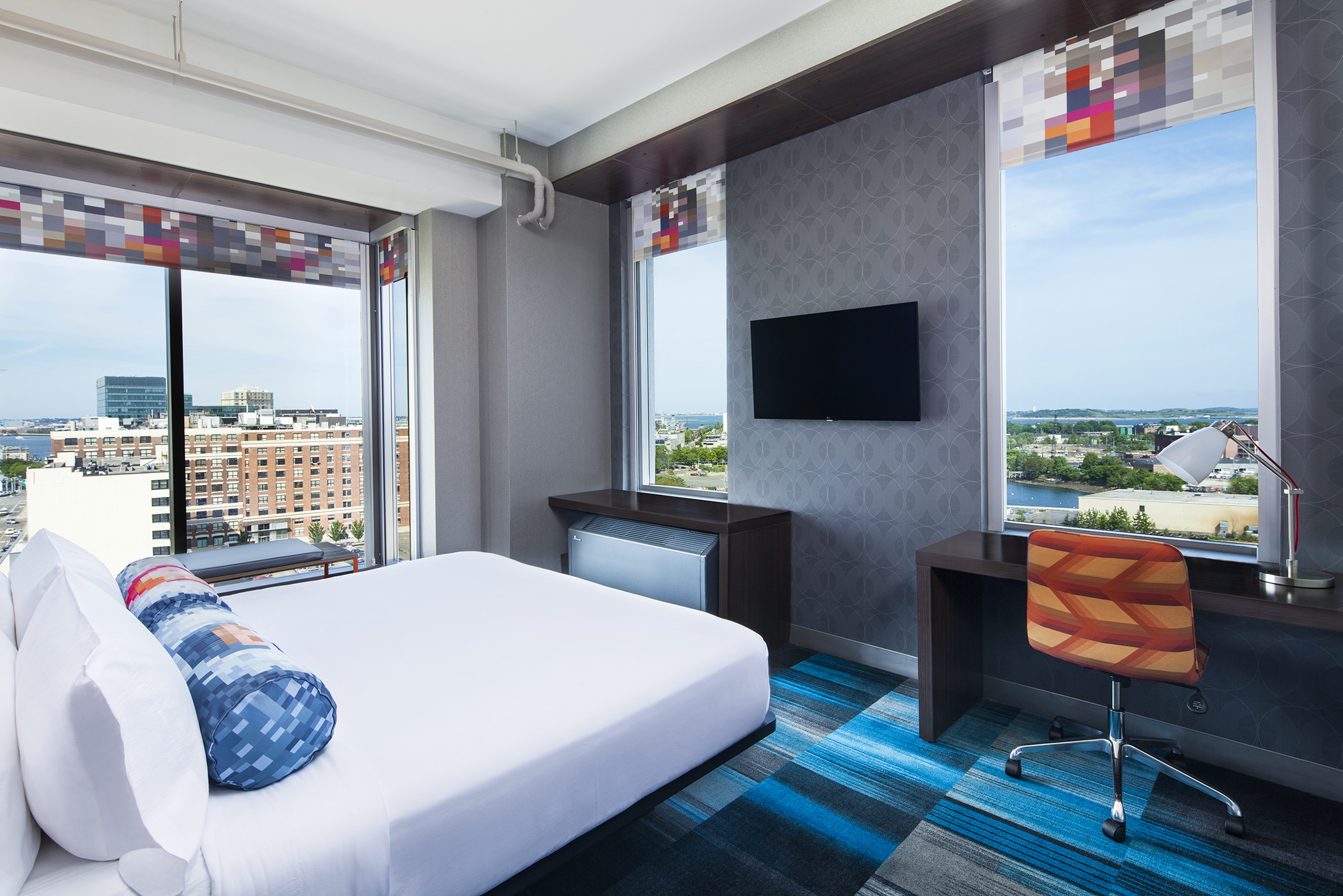 A room at the Aloft offers views all around.