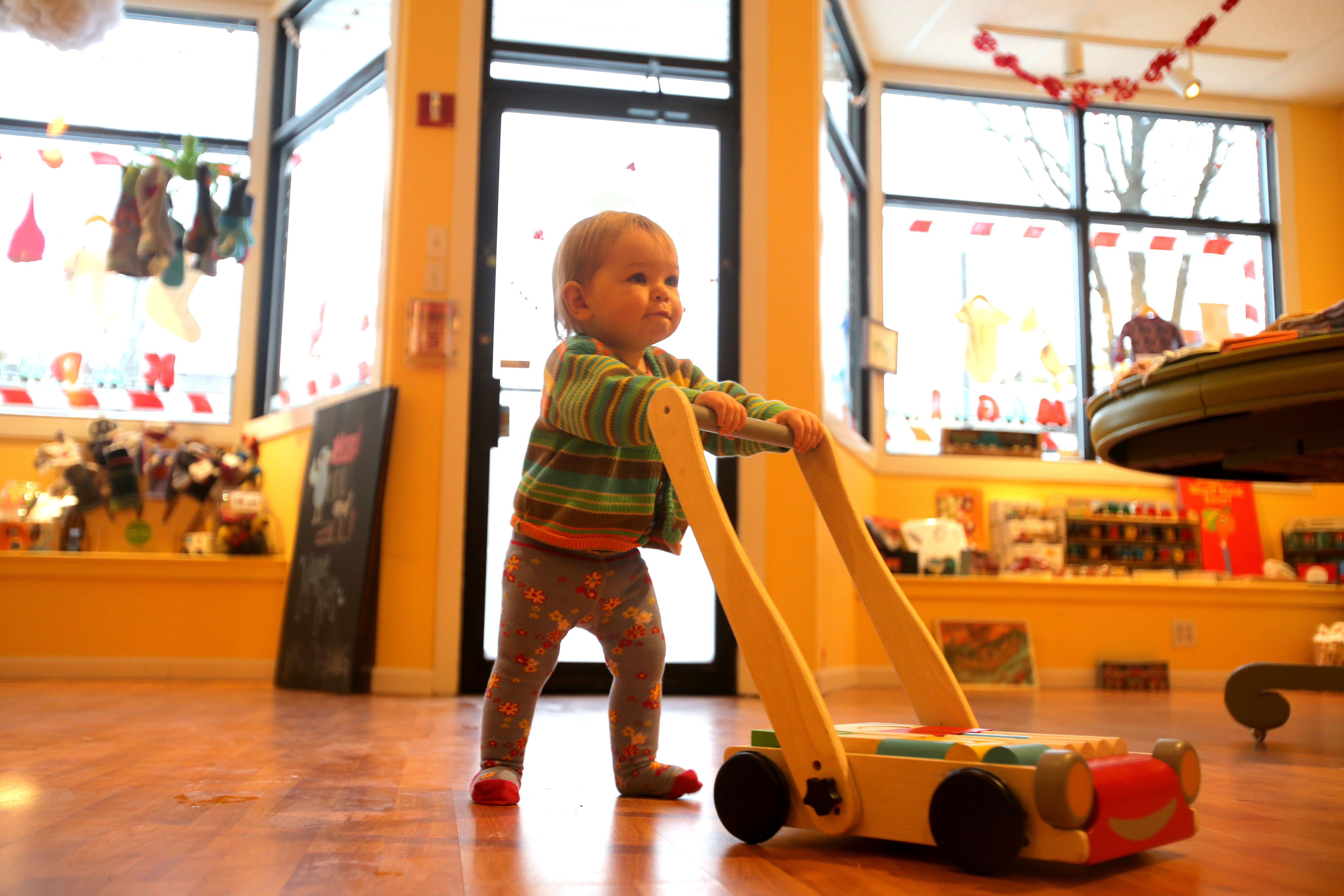 Somerville, MA 01/02/14 Magpie Kids opened in August. Owner David Sakowski's 15-month-old daughter Dorothy has the run of the store. Lane Turner/Globe Staff; Reporter: incaps: MAG Slug: 0119bestofthenew