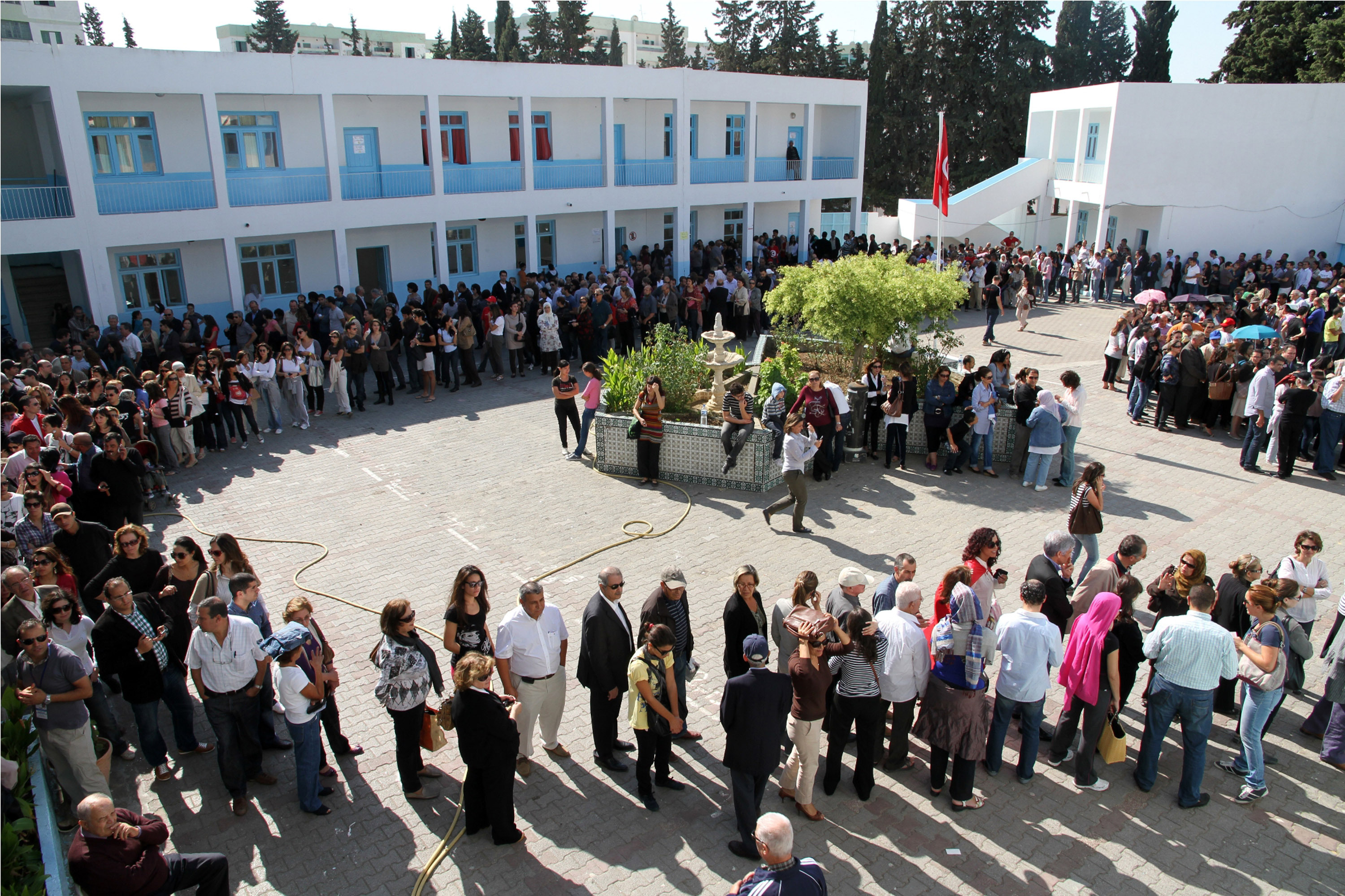 Tunisian voters lined up at a polling station in Menzeh, near Tunis.