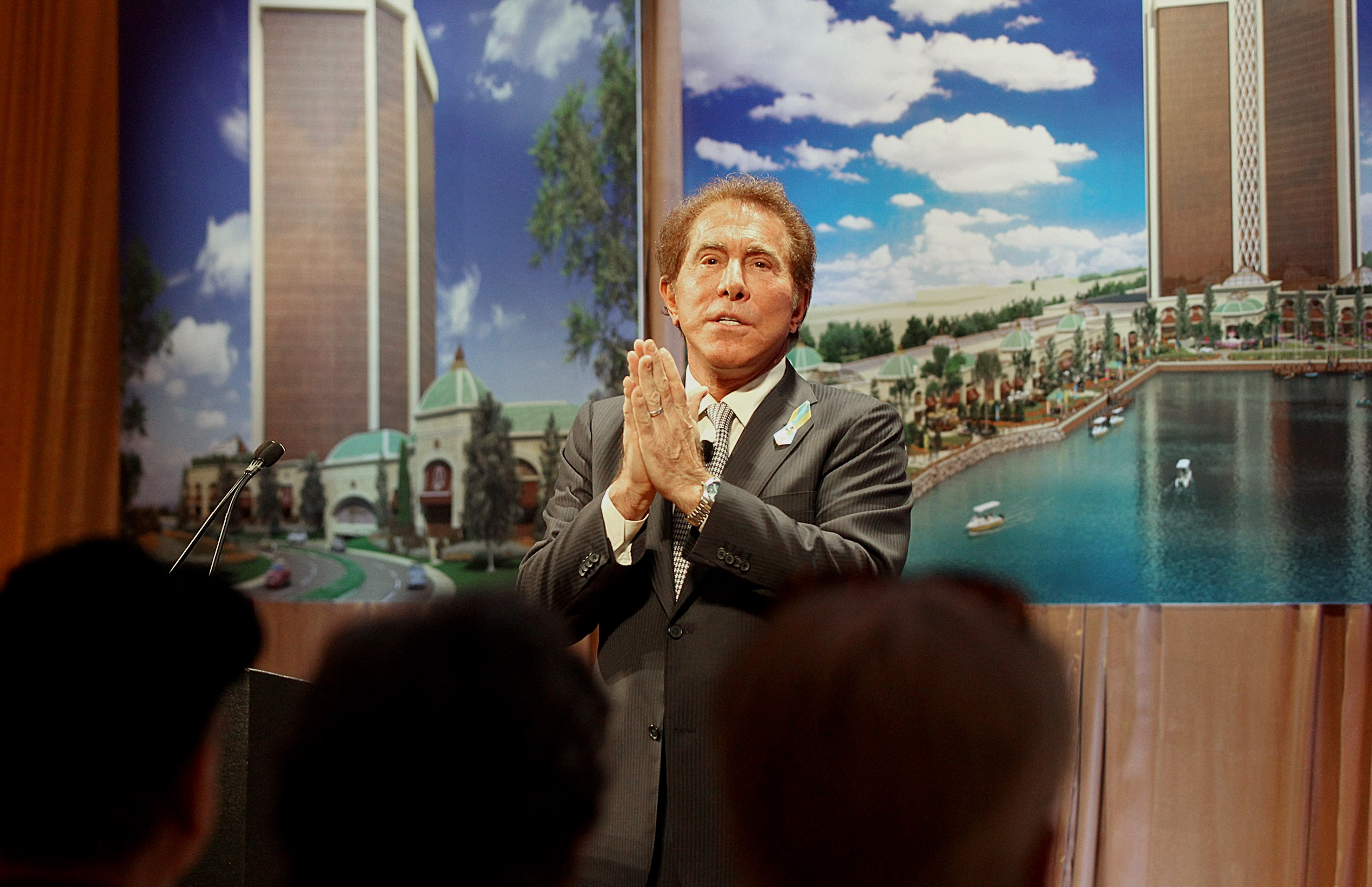Las Vegas developer Steve Wynn gave details of his casino proposal last year in a meeting with Everett residents.