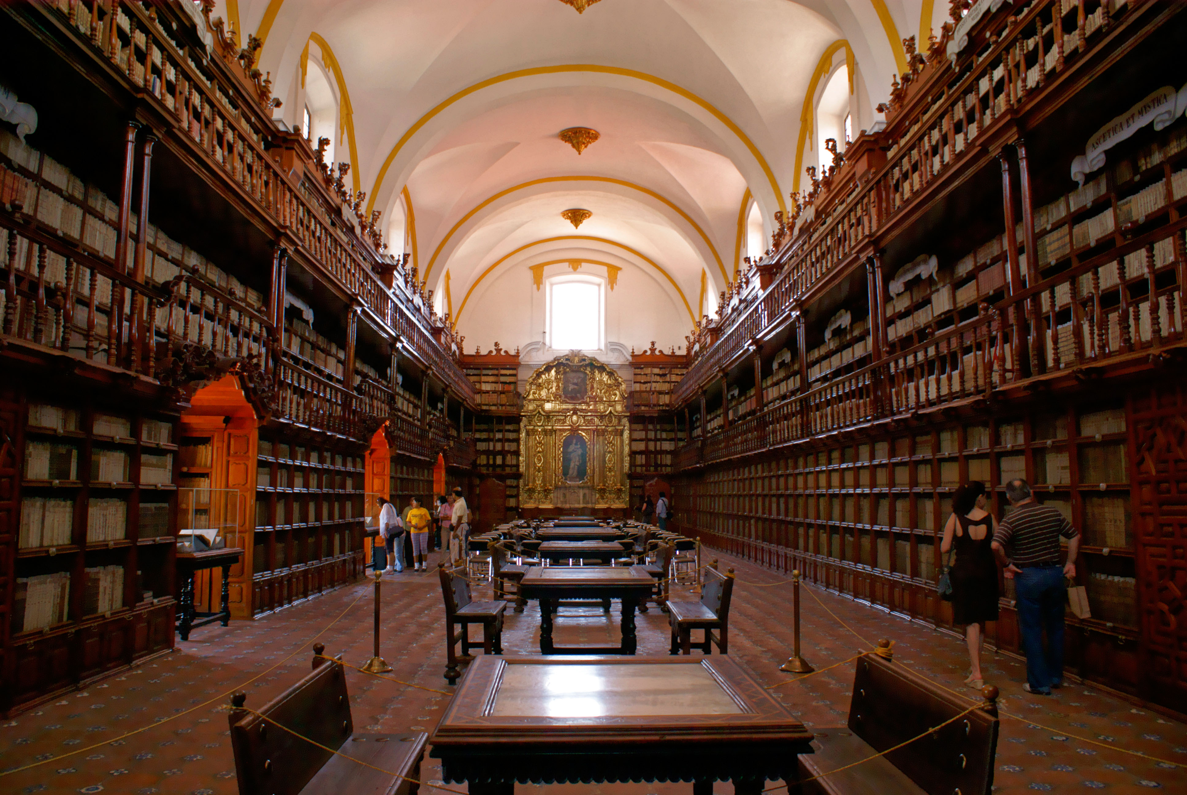 The Biblioteca Palafoxiana, the oldest library in Latin America.