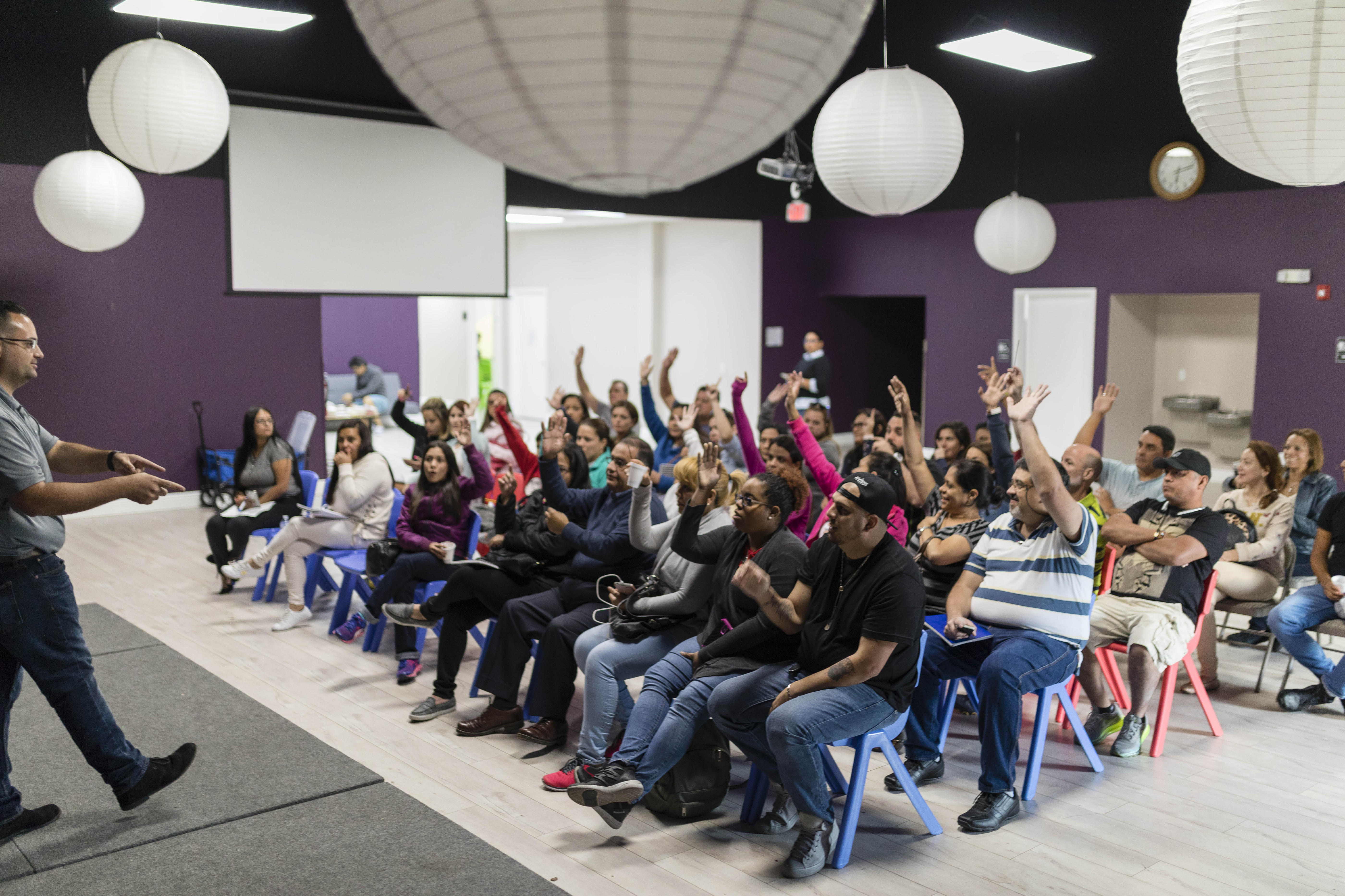 Juan Martinez, Florida outreach director, spoke with new attendees at the institute.