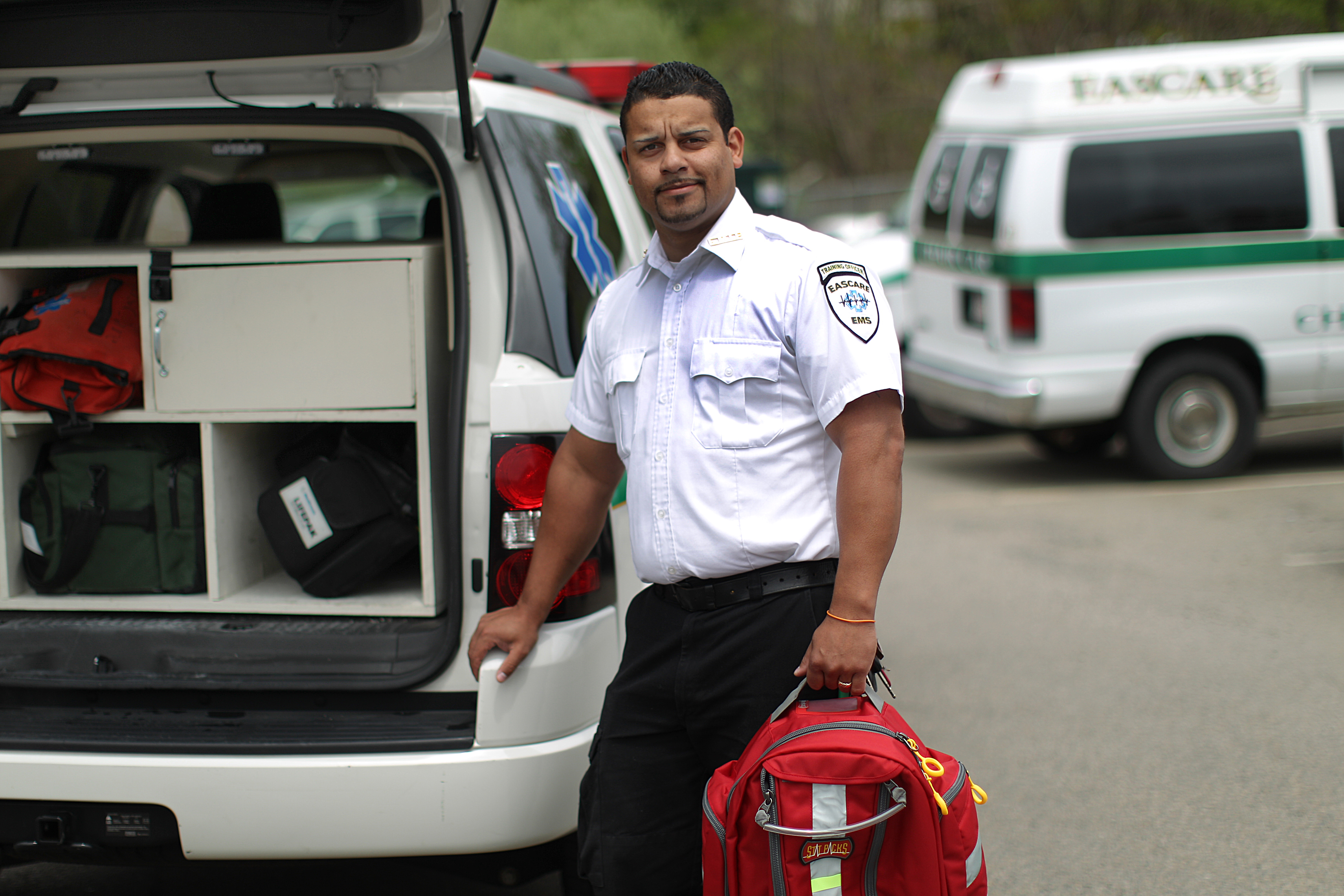 Paramedics branch into home care - The Boston Globe