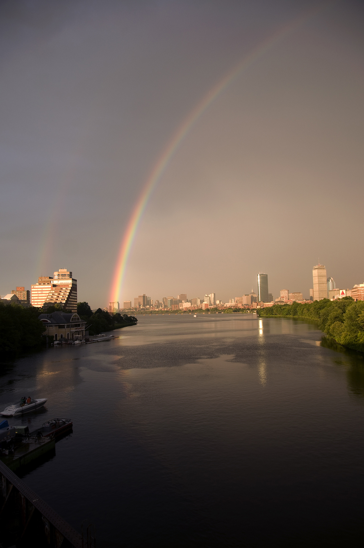 The famous #Boston #rainbow, as seen from the Boston University bridge.
