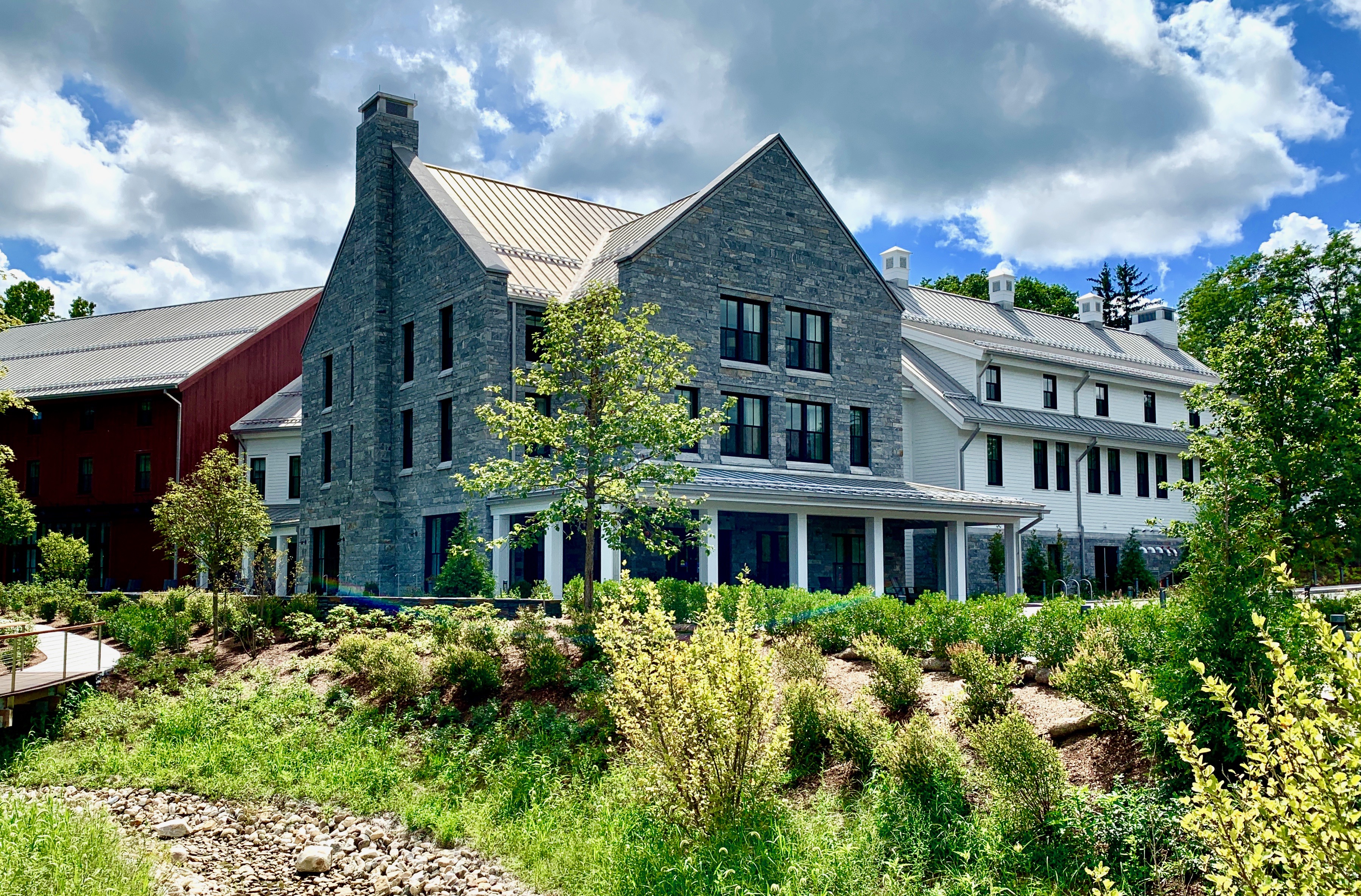The exterior of the Williams Inn.