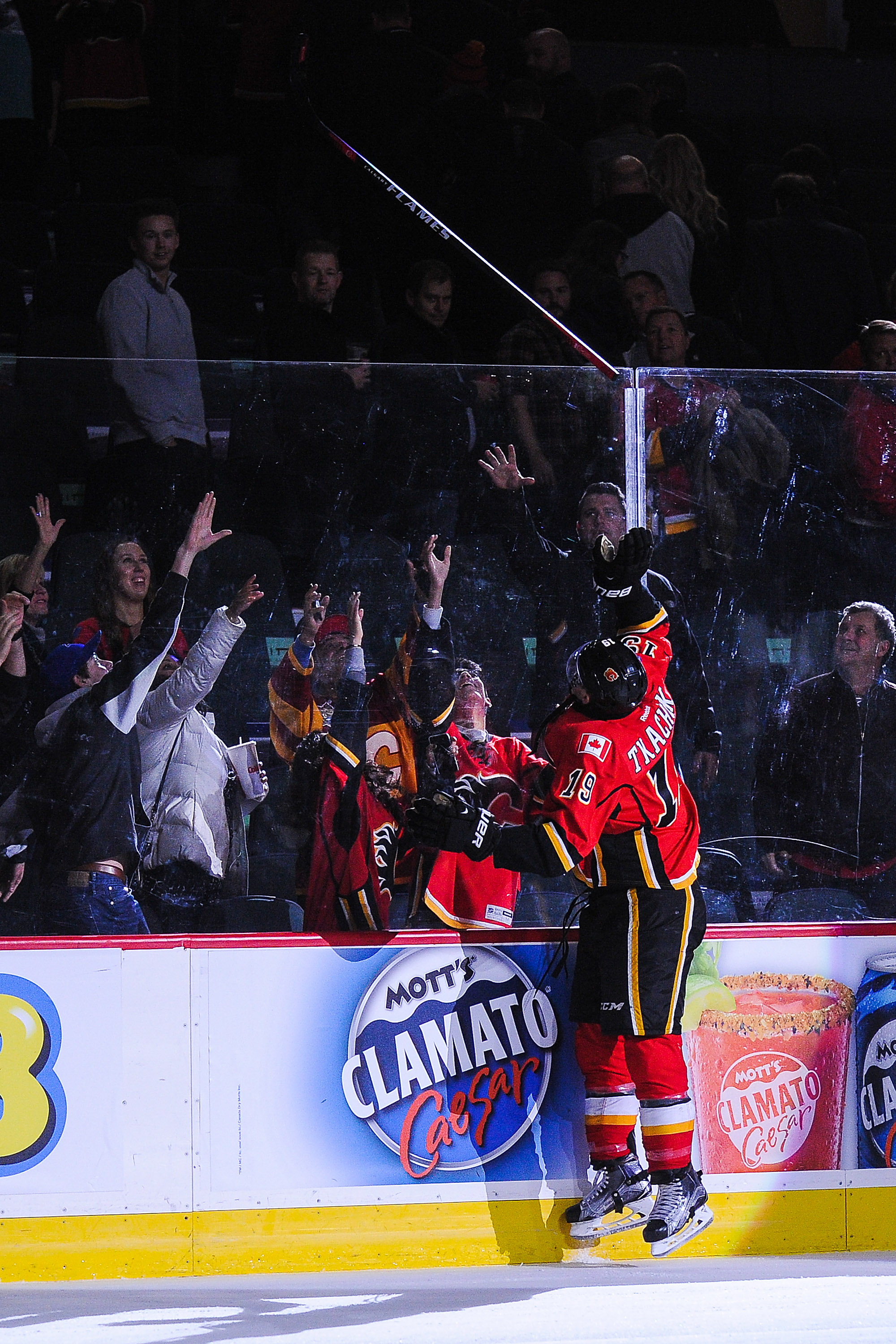 Matthew Tkachuk scored twice in the Flames’ win over the Sharks.