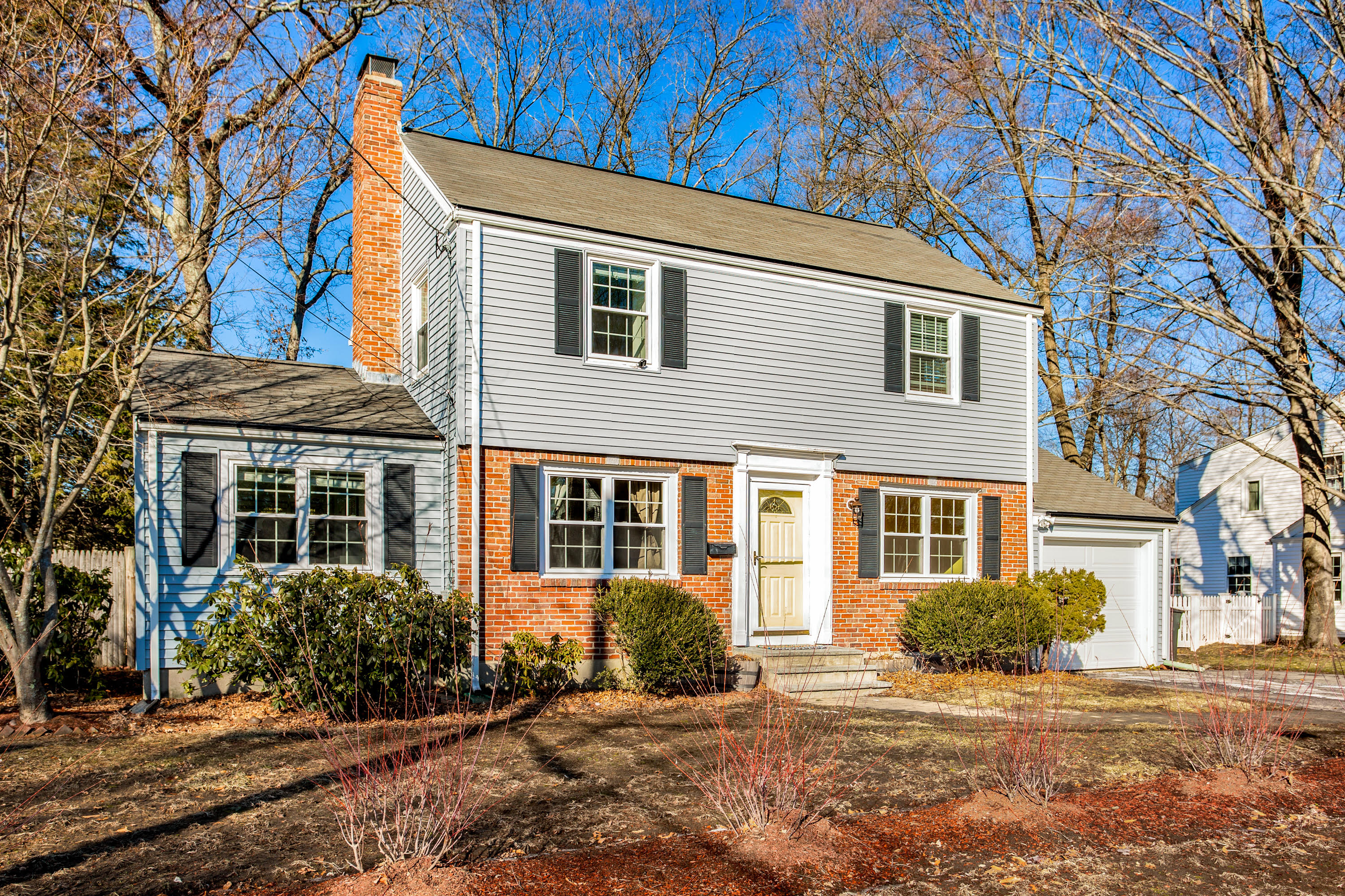 6 Robinhood Road, Natick.