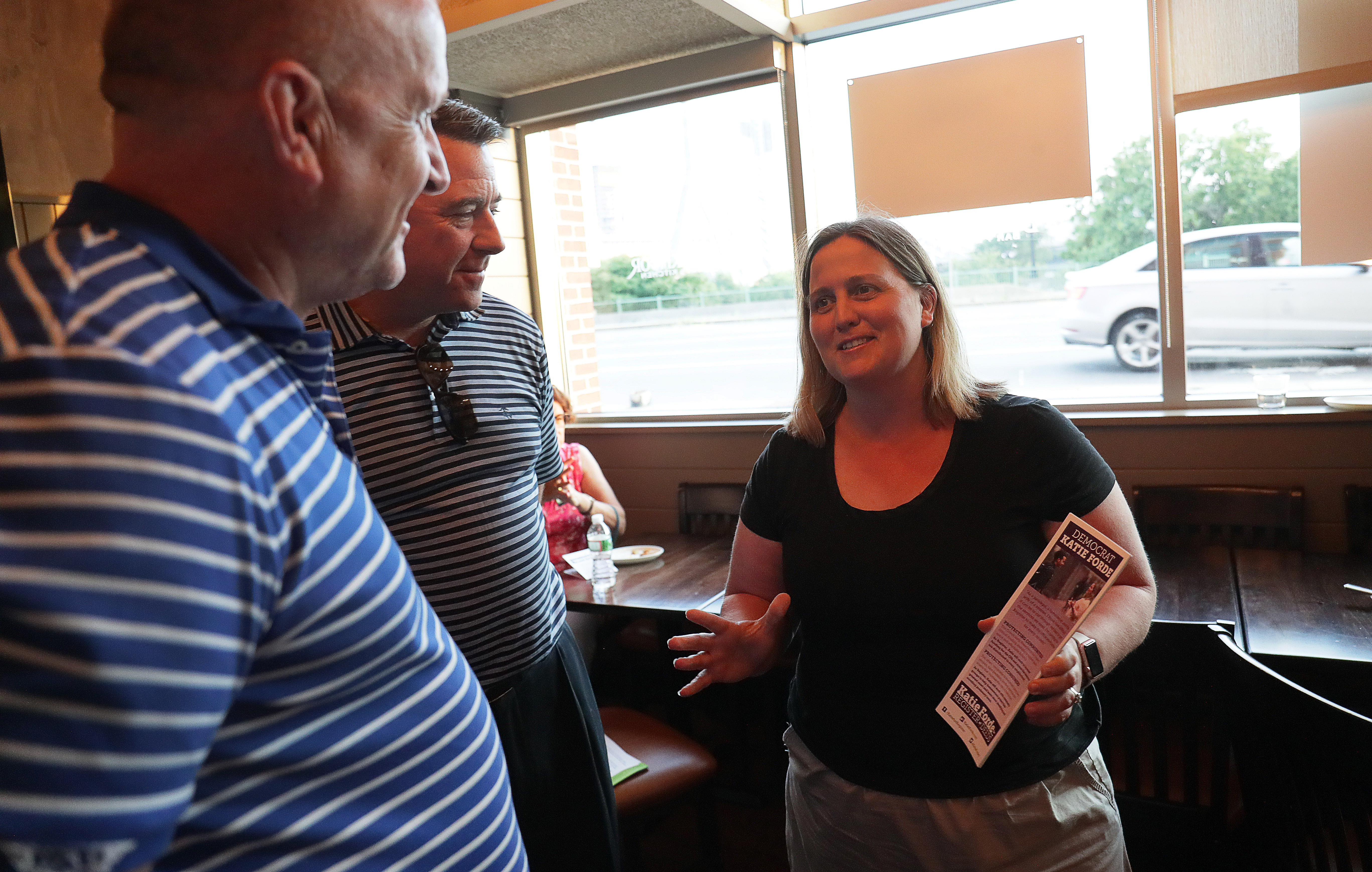 Katie Forde campaigning at Blackmore Bar and Kitchen in Charlestown on Aug. 28.