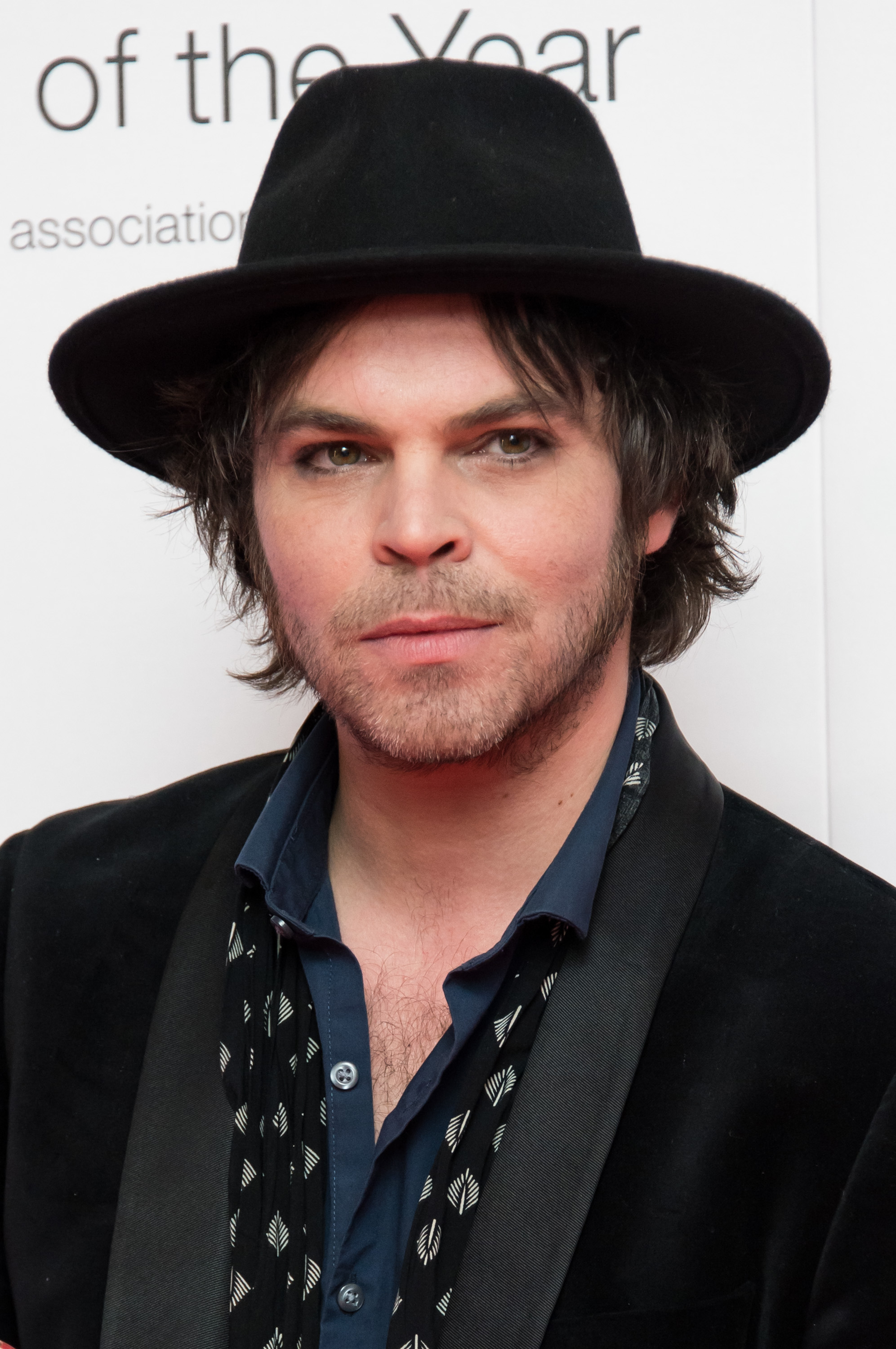 Gaz Coombes Holds His Own Without Supergrass The Boston Globe