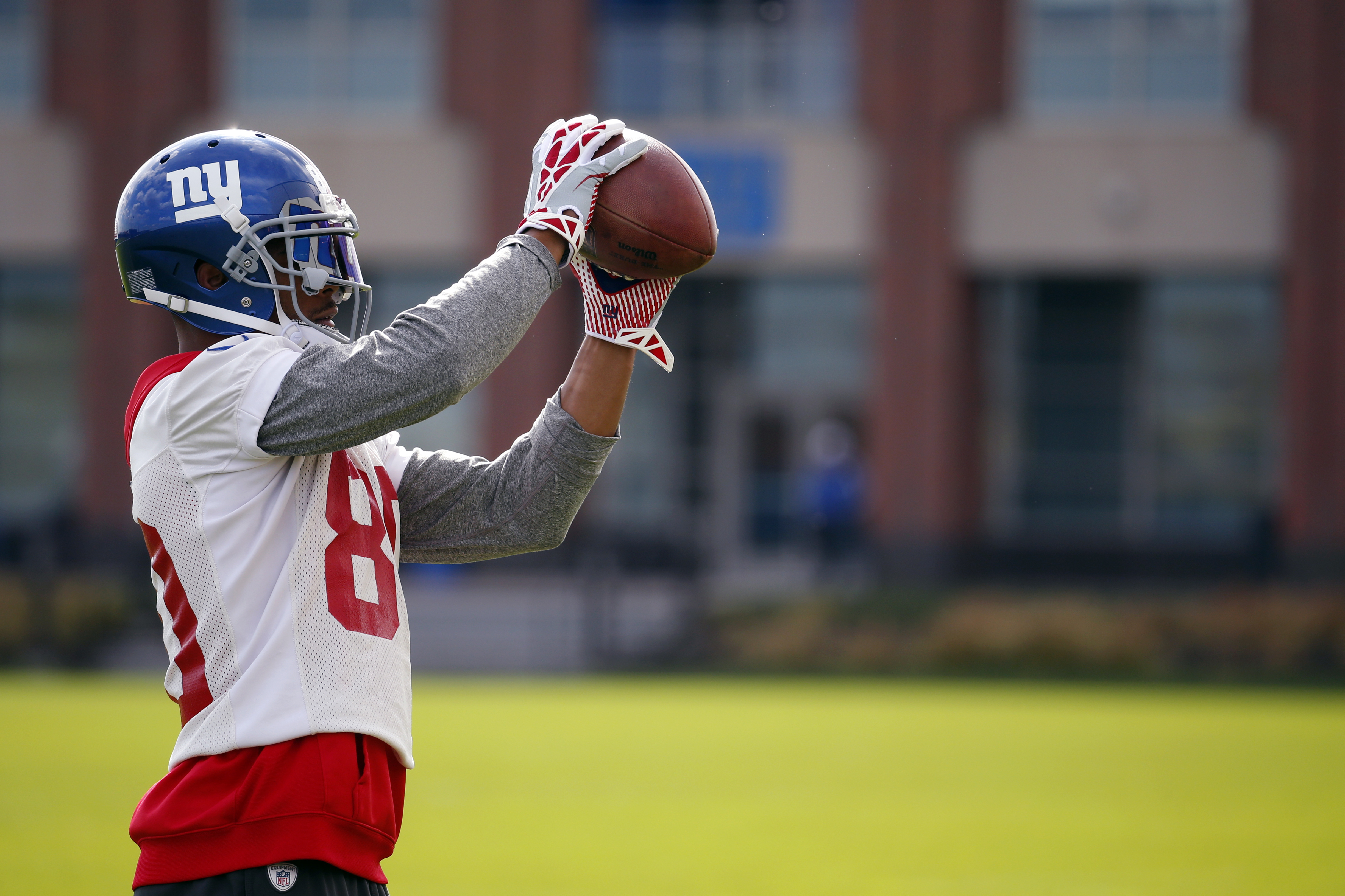 Victor Cruz signed a new three-year deal this offseason that guarantees him only $2.4 million, his 2016 base salary.