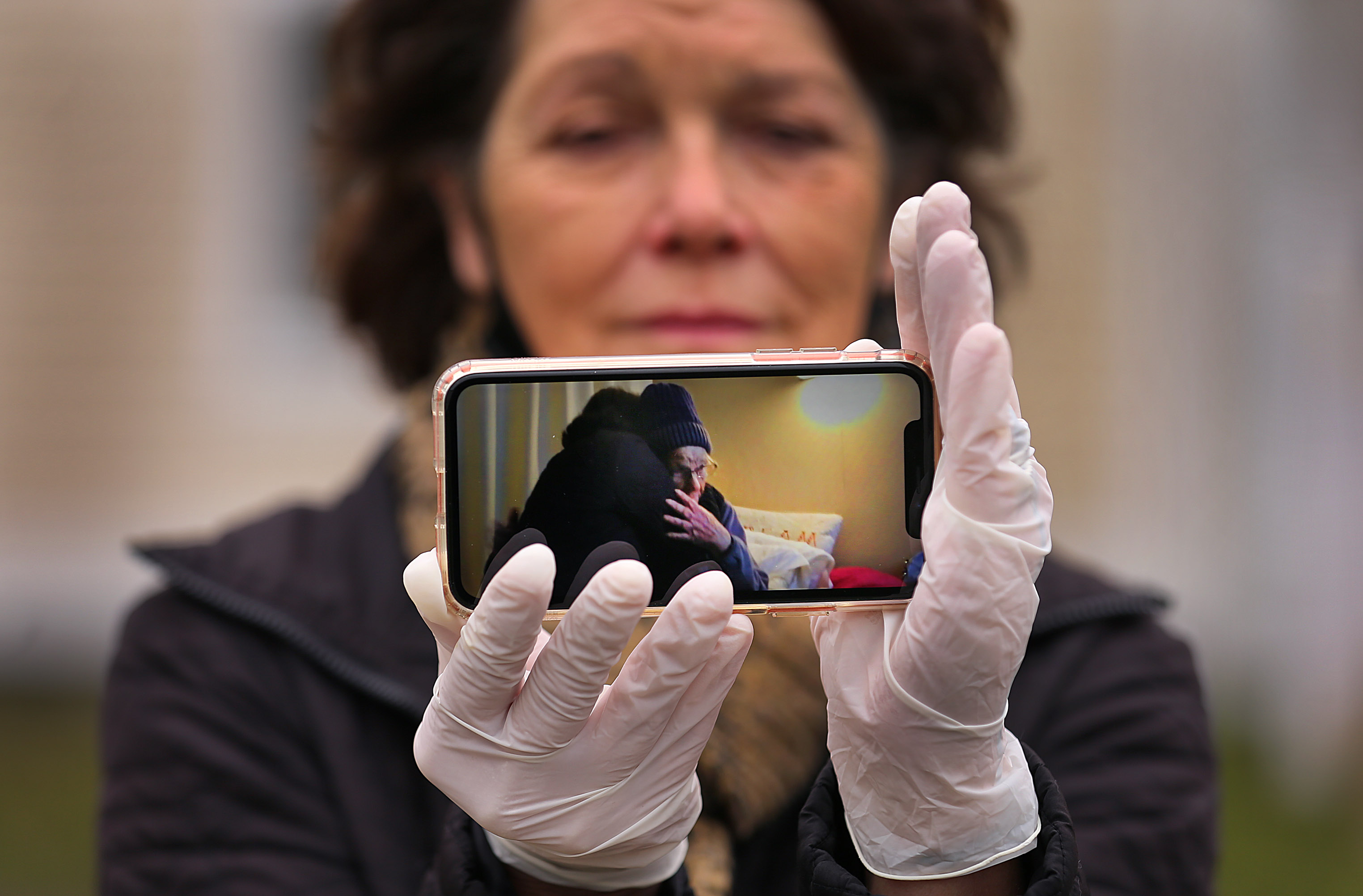 Residents And Families Angry And Helpless As Coronavirus Overwhelms Nursing Homes The Boston Globe