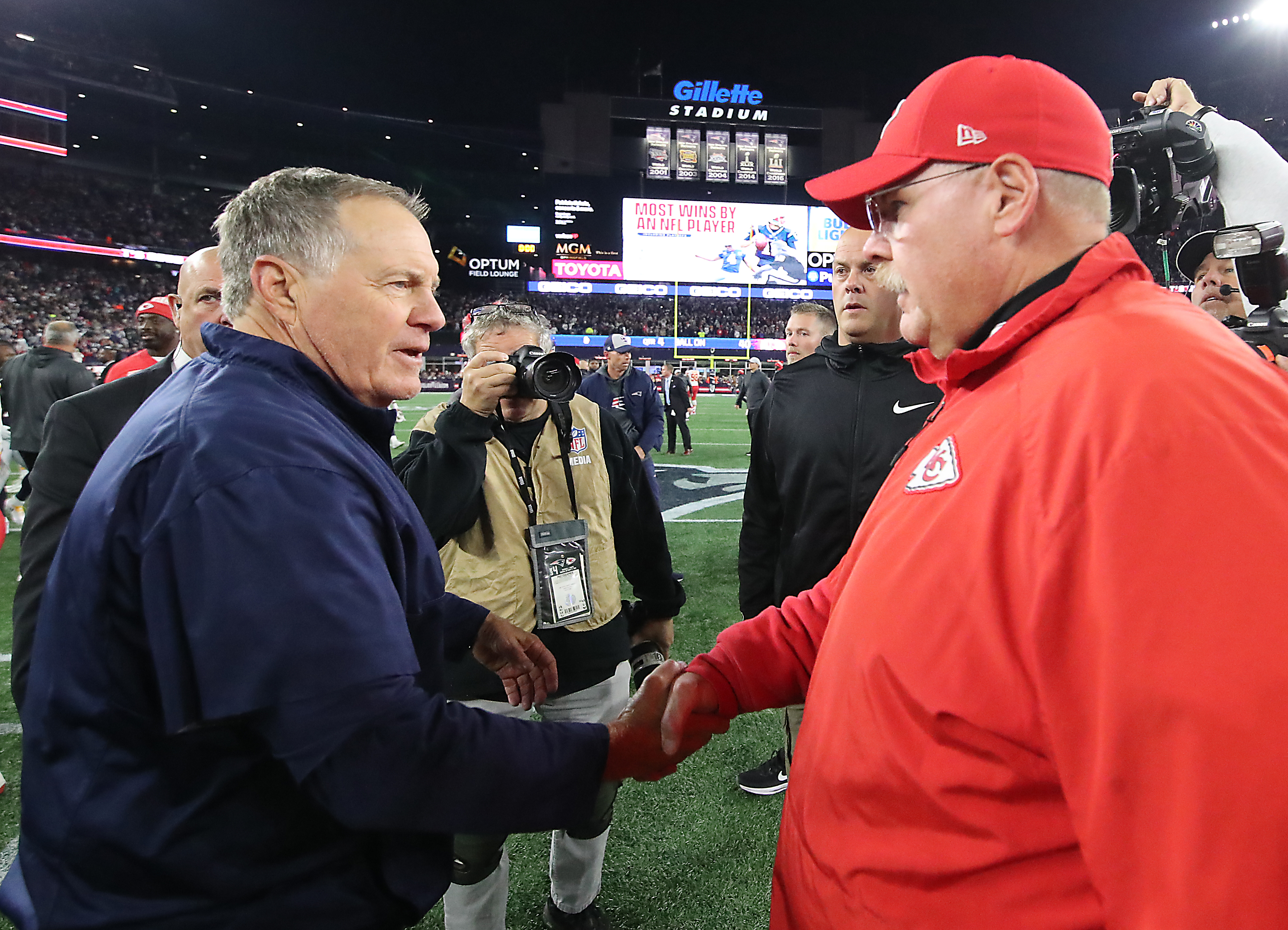 Bill Belichick and Andy Reid shake hands after the game.