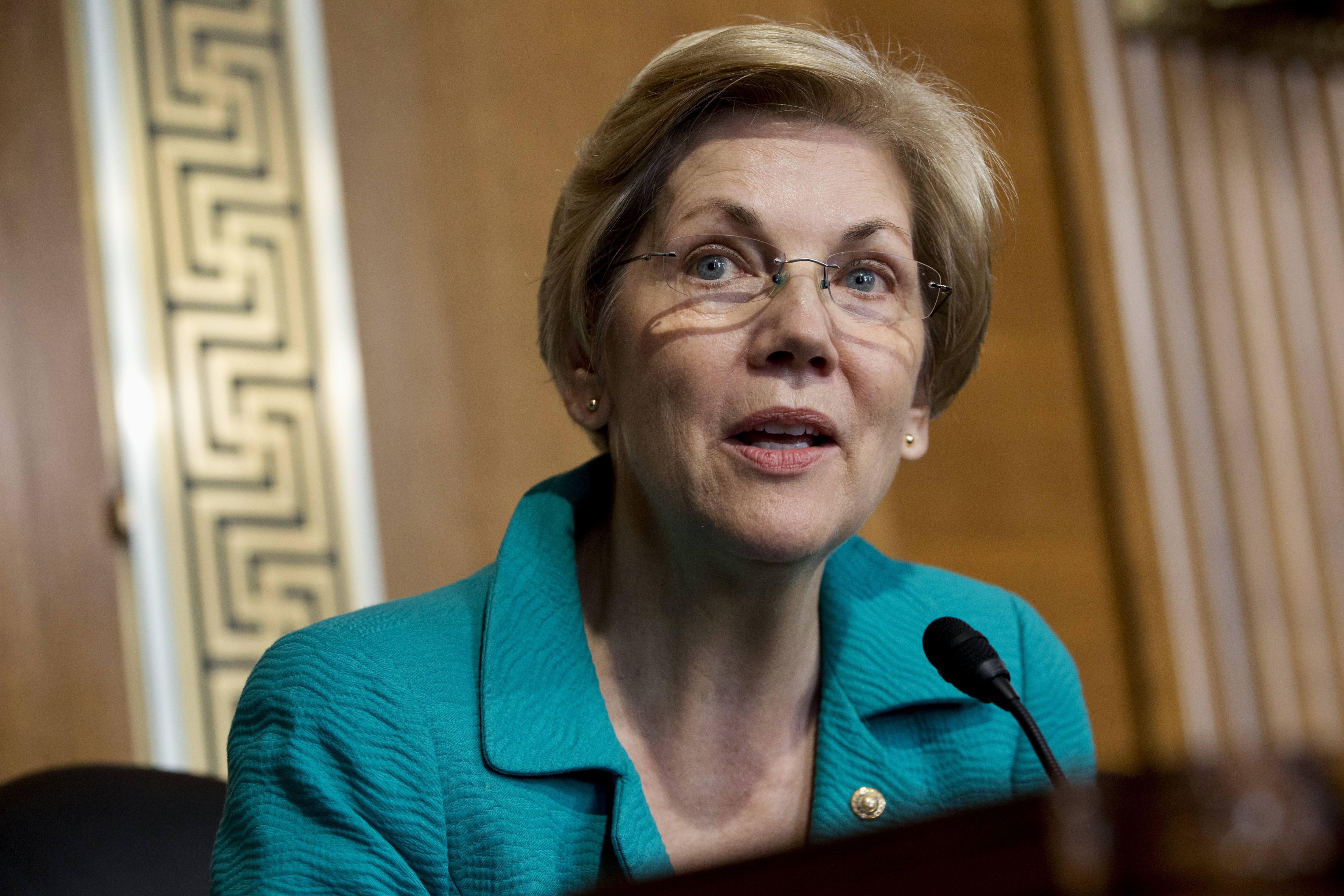 Adding Senator Elizabeth Warren as a running mate could help Hillary Clinton attract the support of Senator Bernie Sanders’ backers.