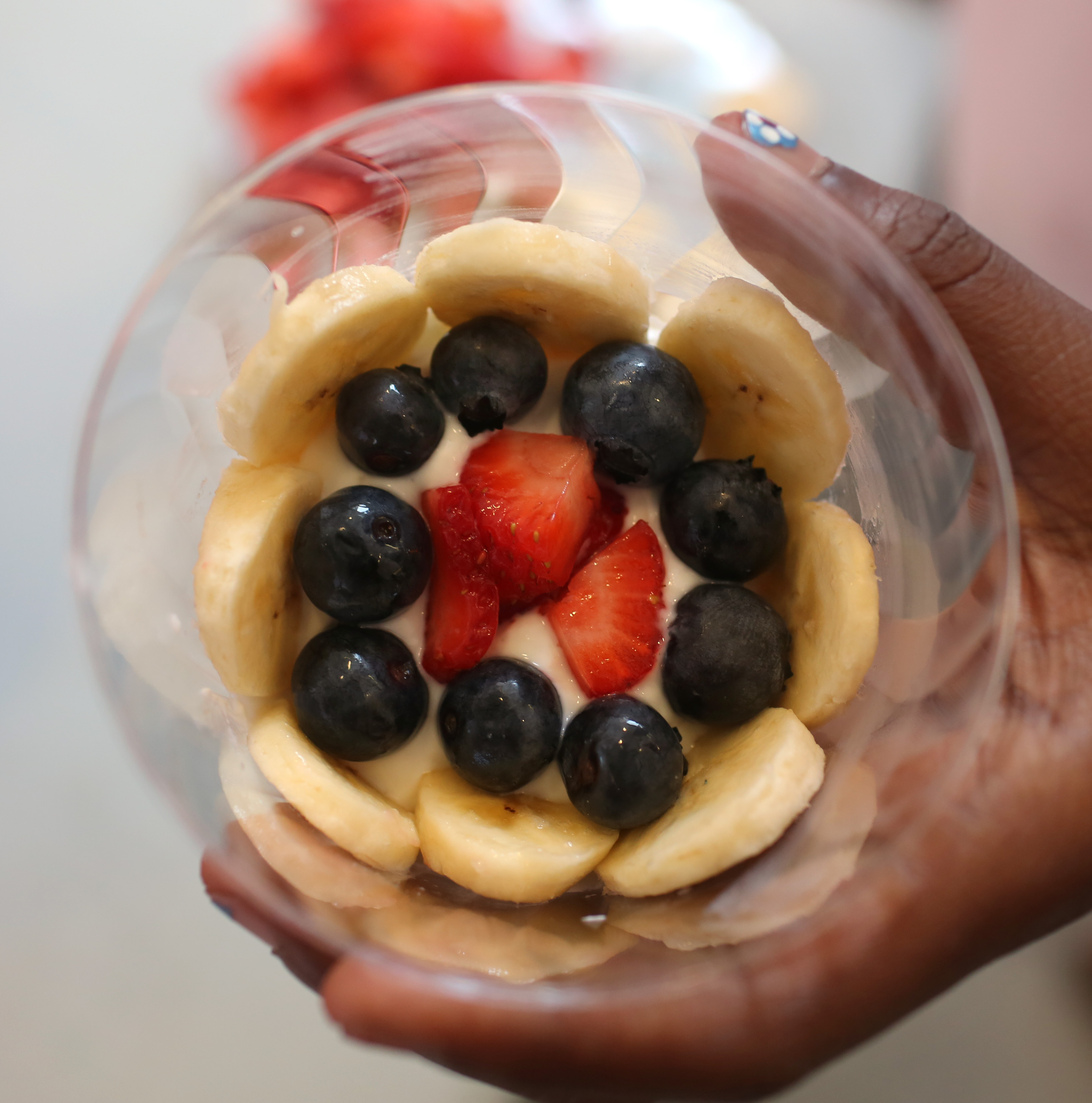 The finished product, a yogurt parfait.