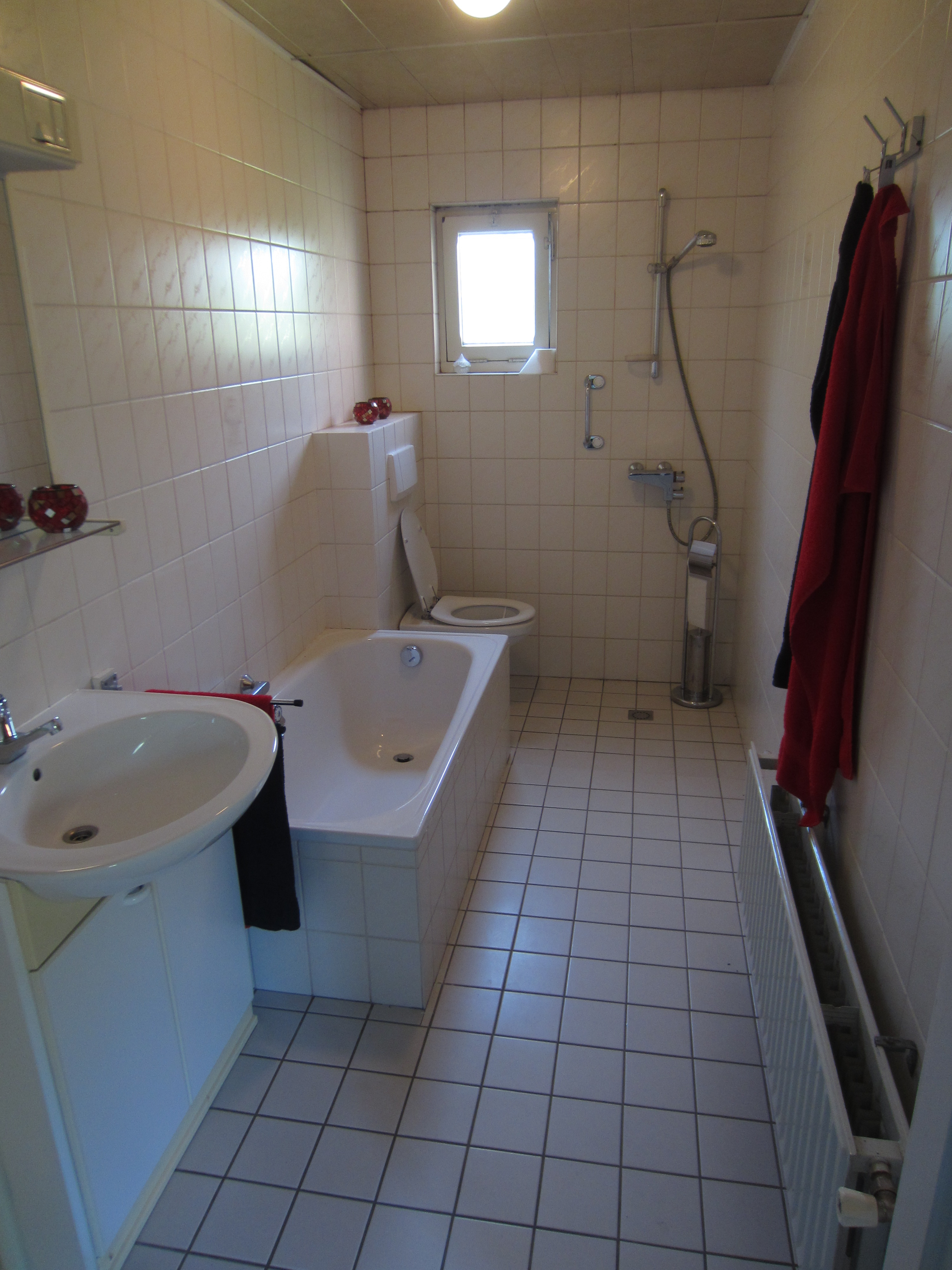 The downstairs bathroom before.