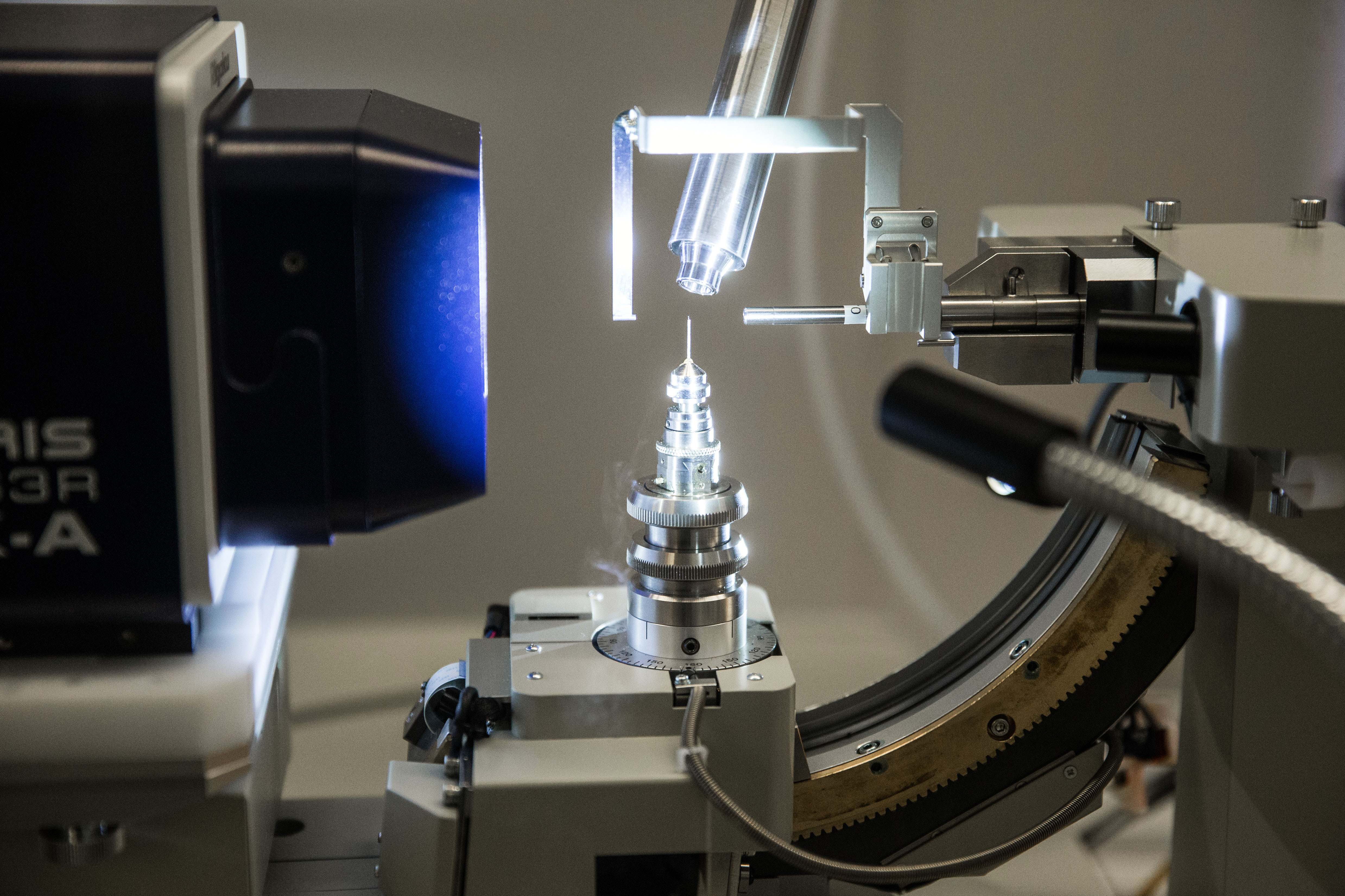 The UMass Institute of Applied Life Sciences in Amherst offers such systems as a Rigaku X-ray, which can scan crystal structures.