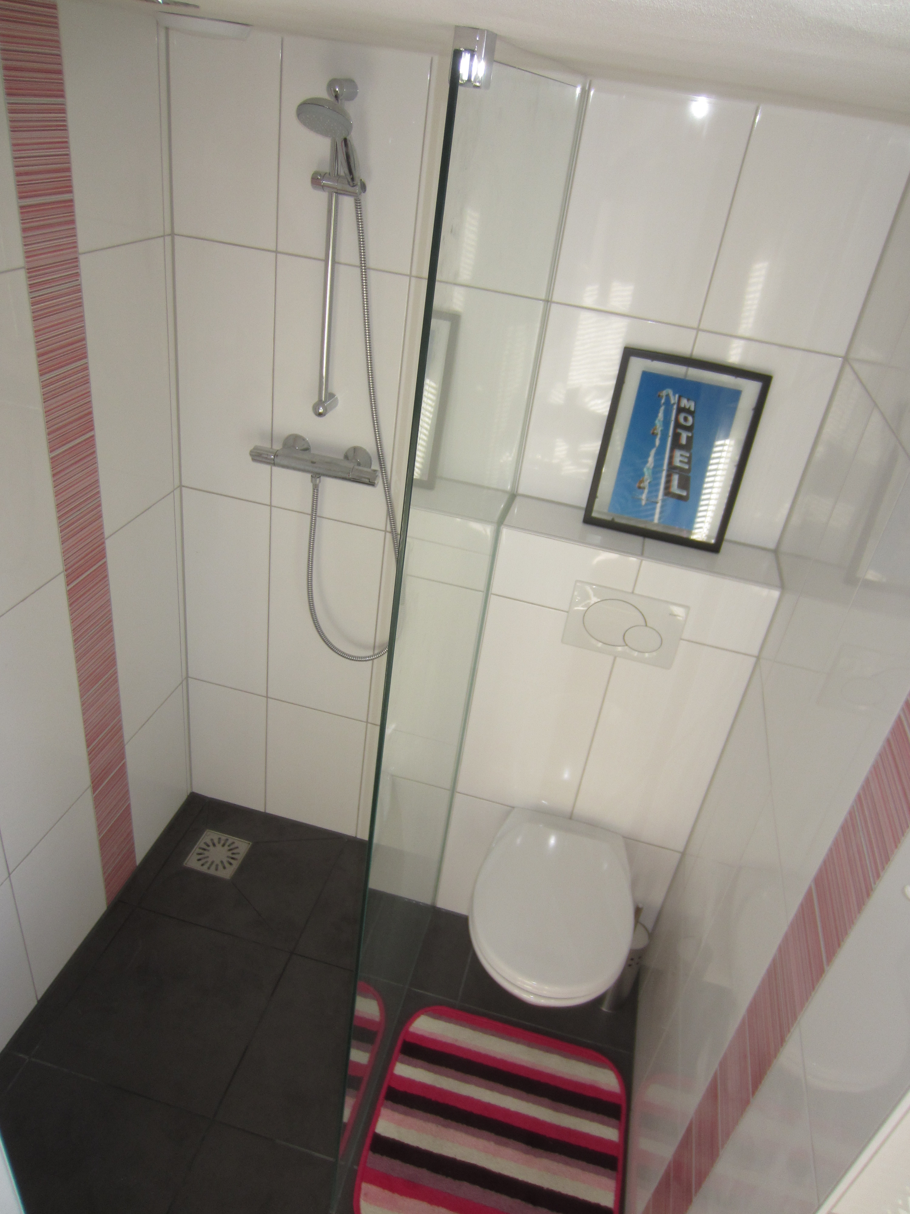 The upstairs bathroom after.