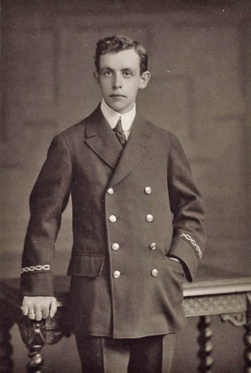 Titanic wireless operator Harold Bride