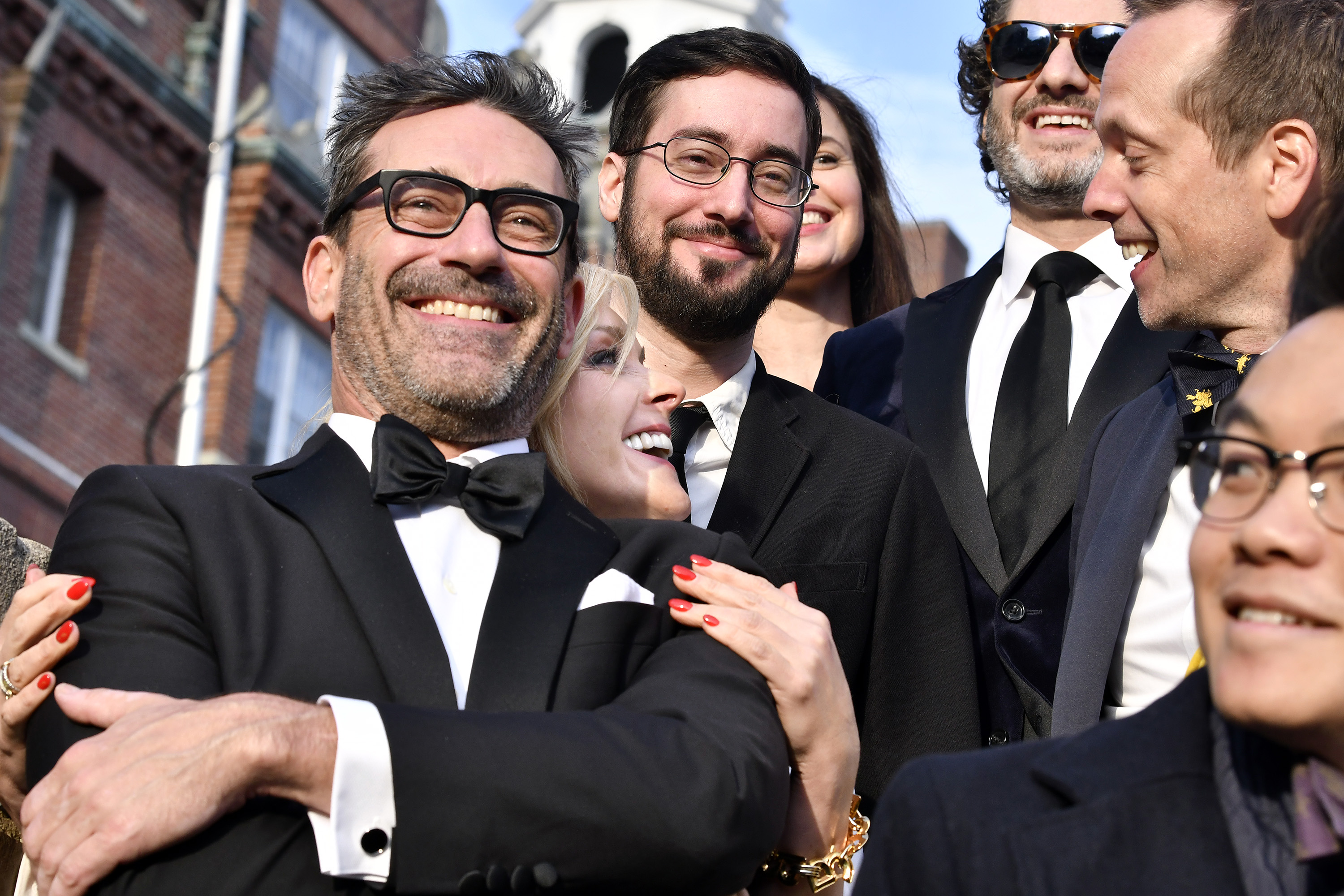 ‘Unbreakable Kimmy Schmidt’ cast parades through Harvard Square for