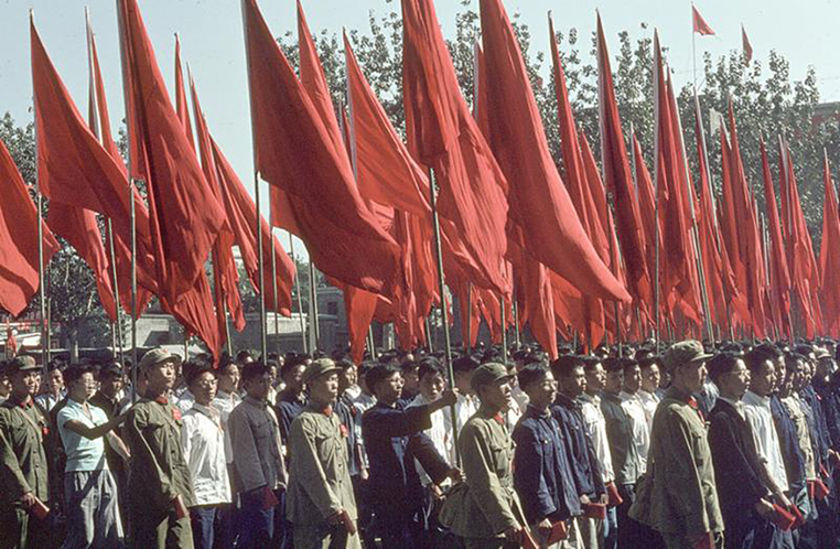 Demonstration for the National Holiday on Chang'an avenue on Oct. 1, 1966.