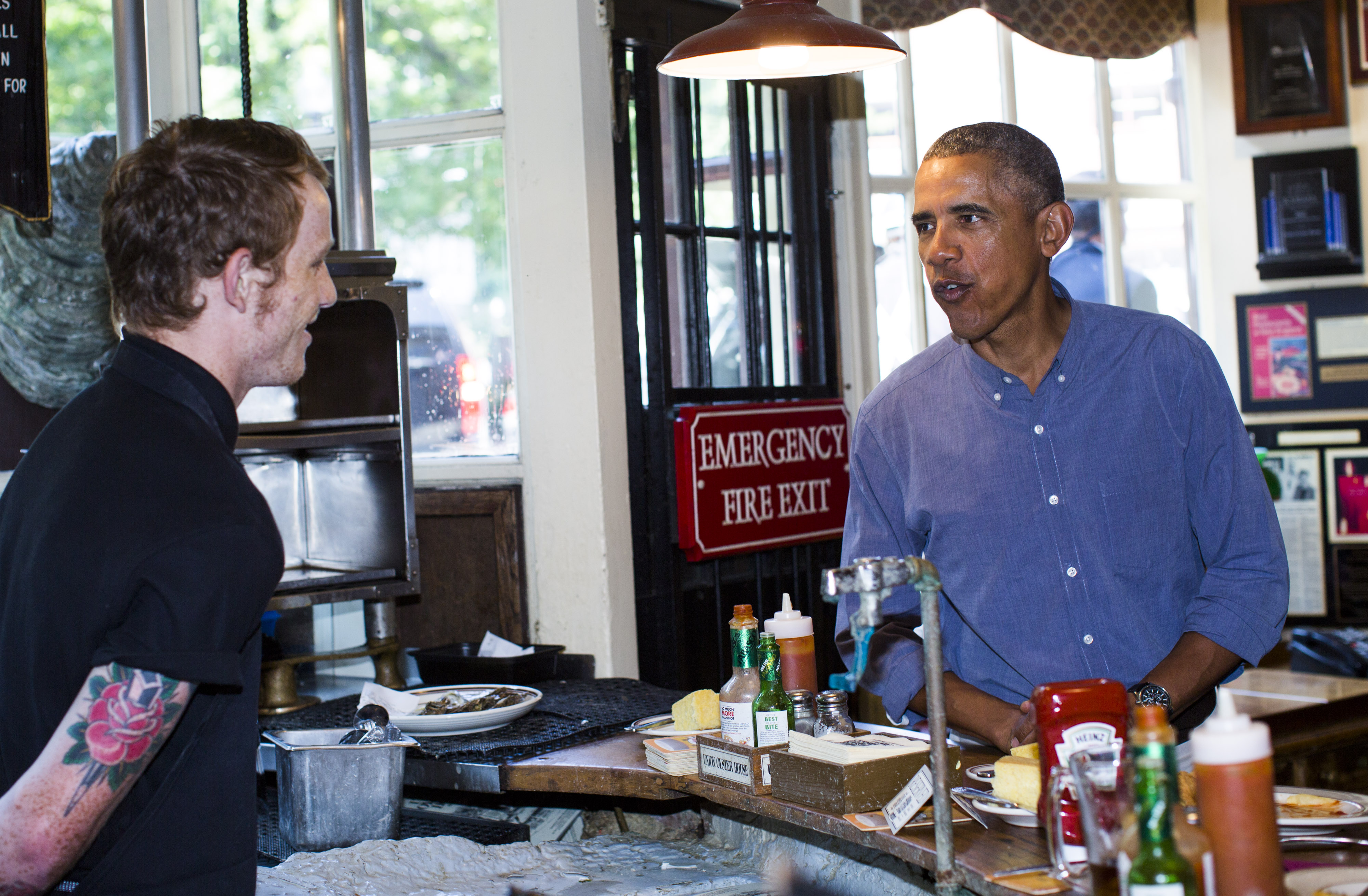 Obama stops for chowder at Union Oyster House The Boston Globe