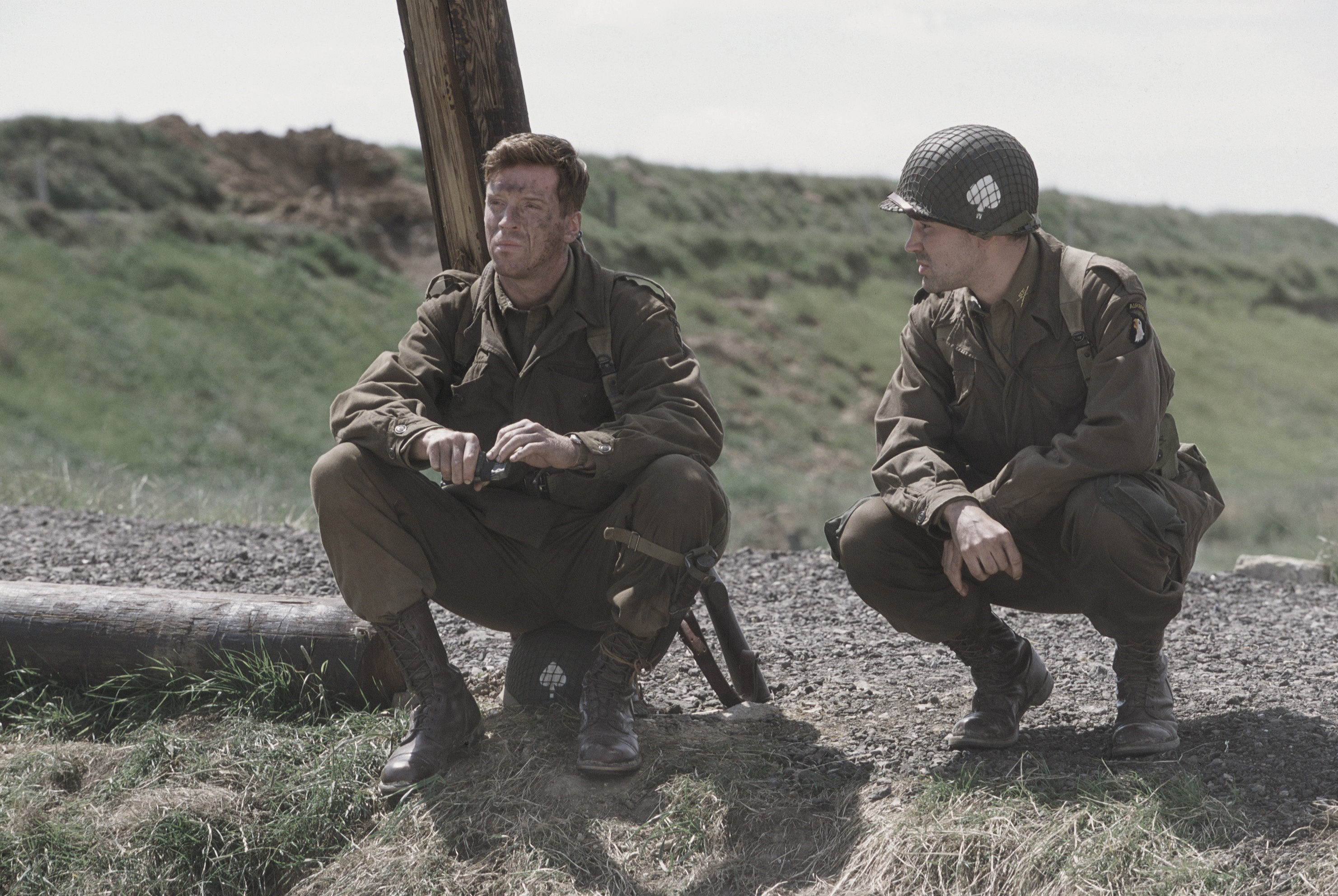 Damian Lewis (left) and Ron Livingston in “Band of Brothers.”
