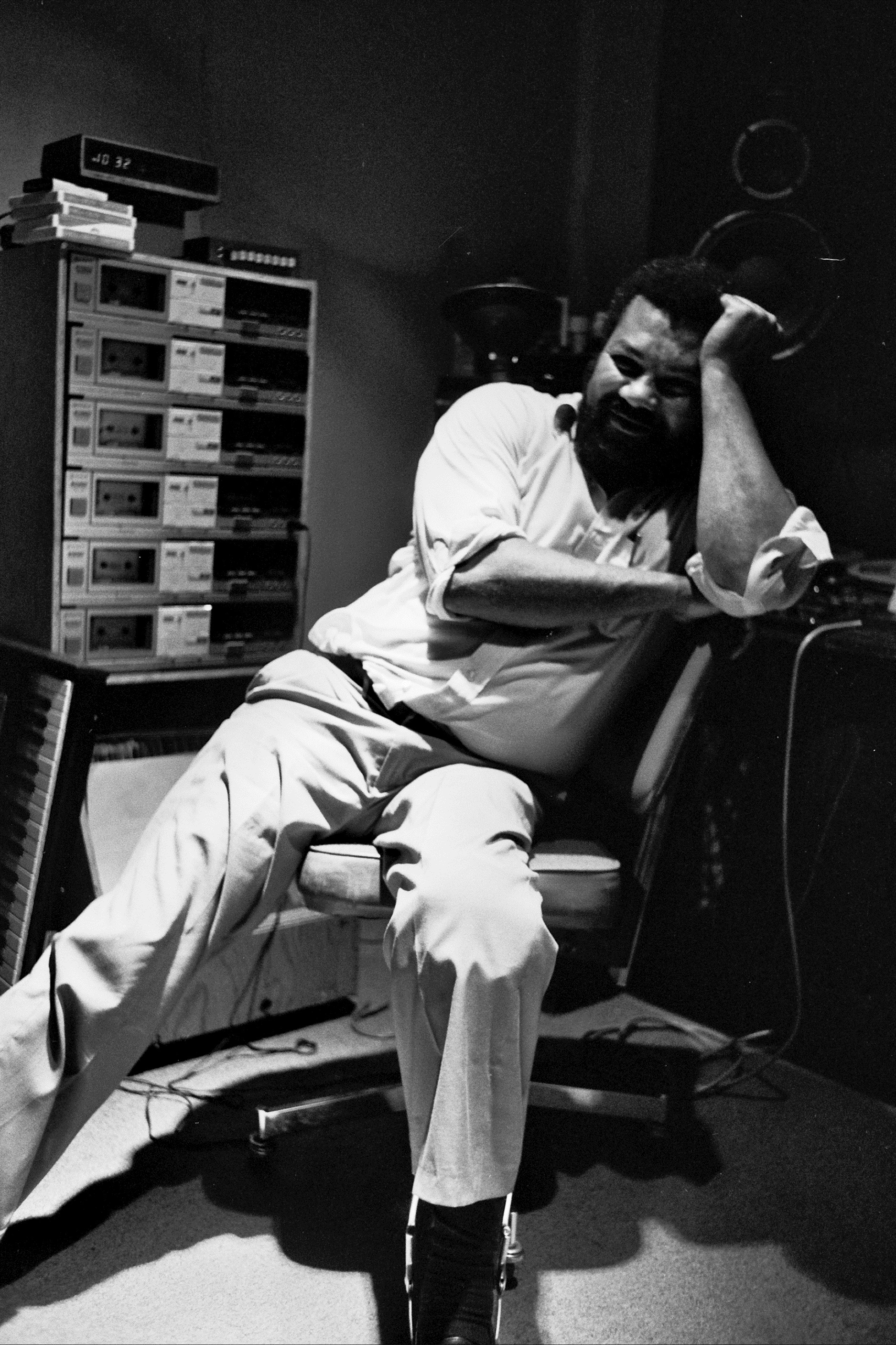Henry Hampton recording “Eyes on the Prize’’ vocals in 1986.