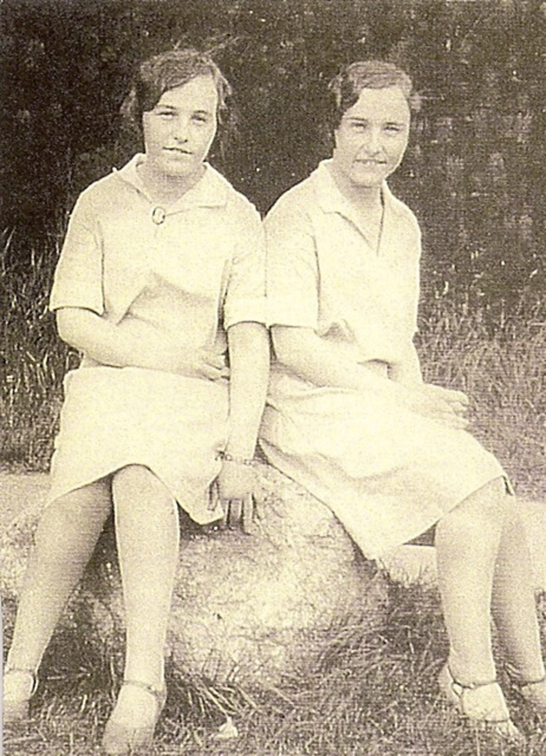Twins Winnifred, on right, and Regina Ethel in the summer of 1926.