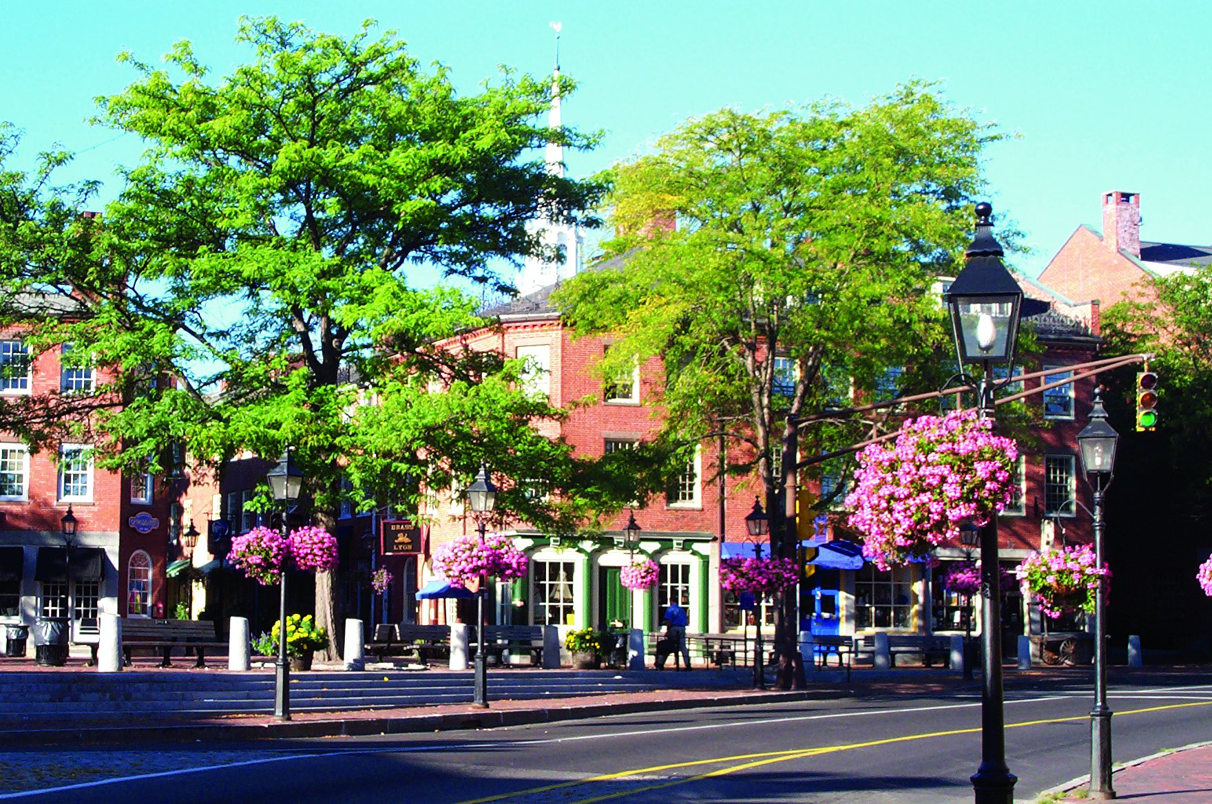 Downtown Newburyport is the place to be to visit the El Galeon and enjoy Spring Fest on Sunday and Monday of Memorial Day weekend.