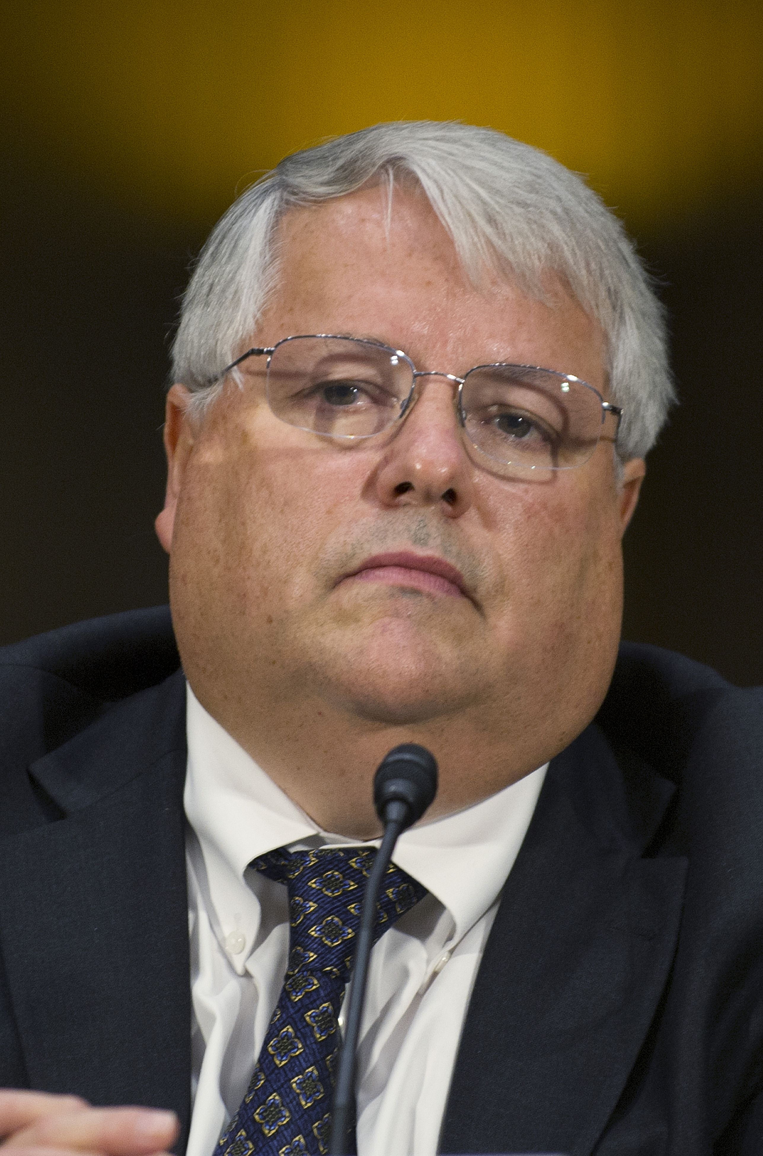 Apple finance chief retiring in September The Boston Globe