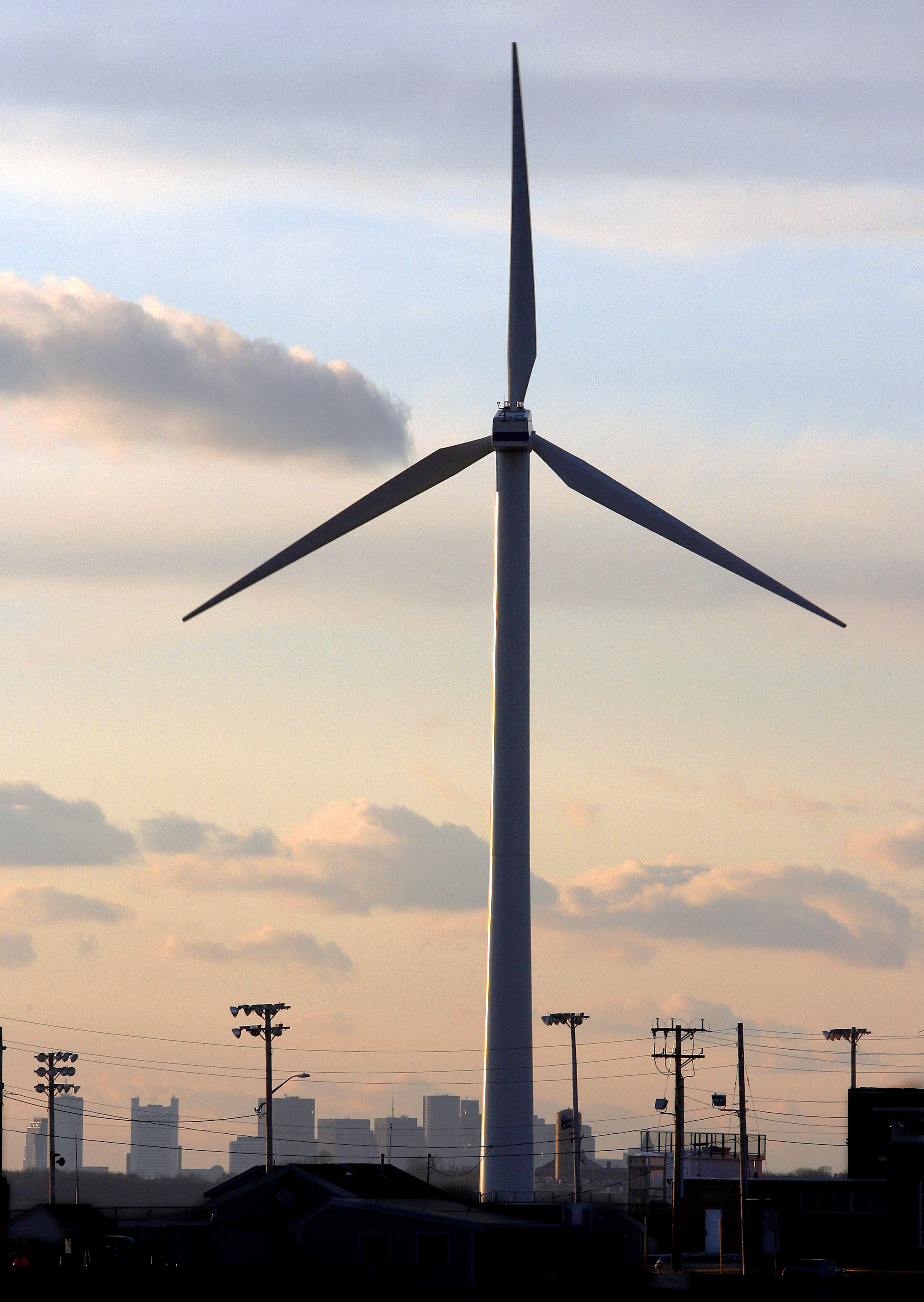 A large wind turbine, similar to the devices Cape Wind wanted to build, stood next to Hull High School in 2006.