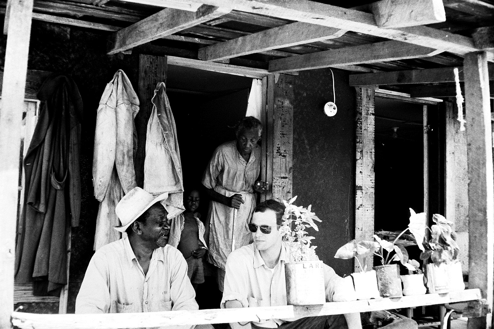 Jon Else (with sharecroppers near Toomsuba, Miss., in 1964), Henry Hampton’s onetime producing partner and author of “True South,” a book about Hampton and “Eyes on the Prize.”