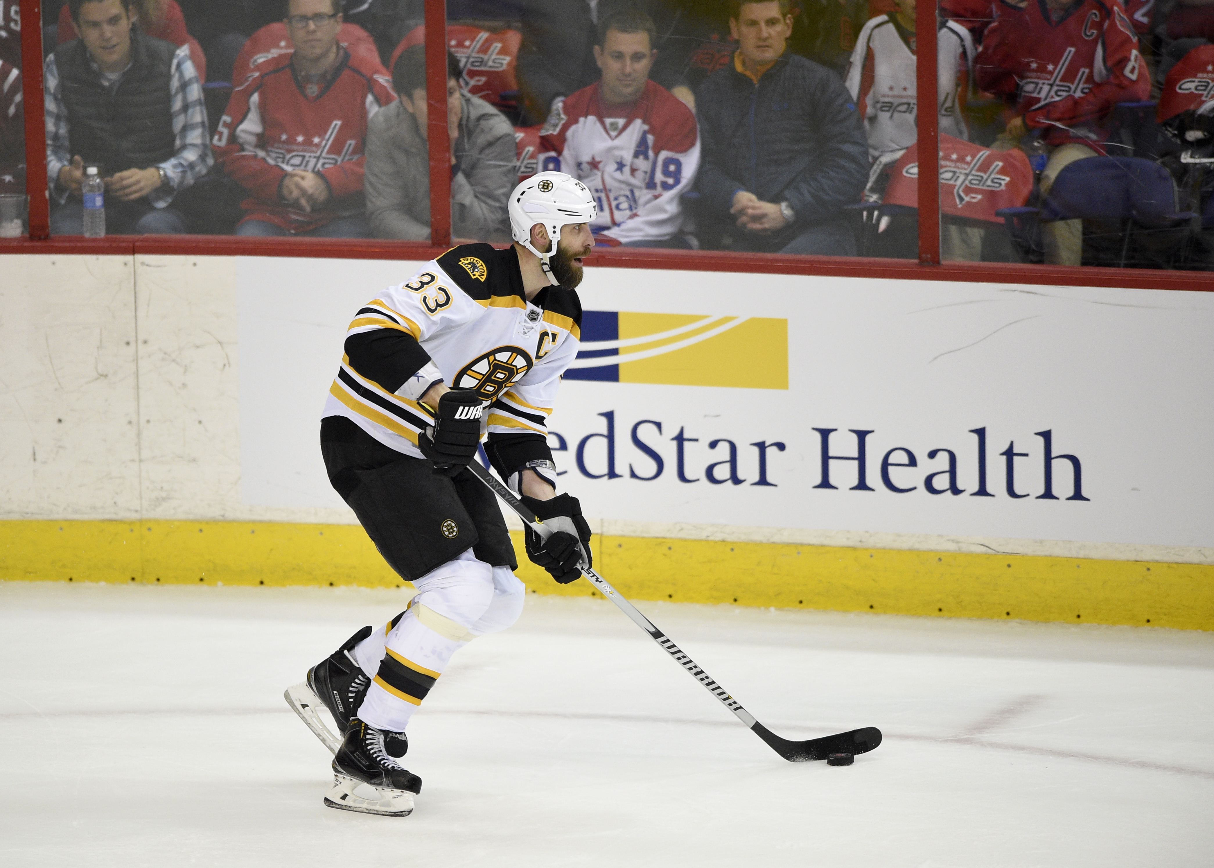 Zdeno Chara is at his best as a one-man Occupy Boston unit on the left side of the defensive zone.