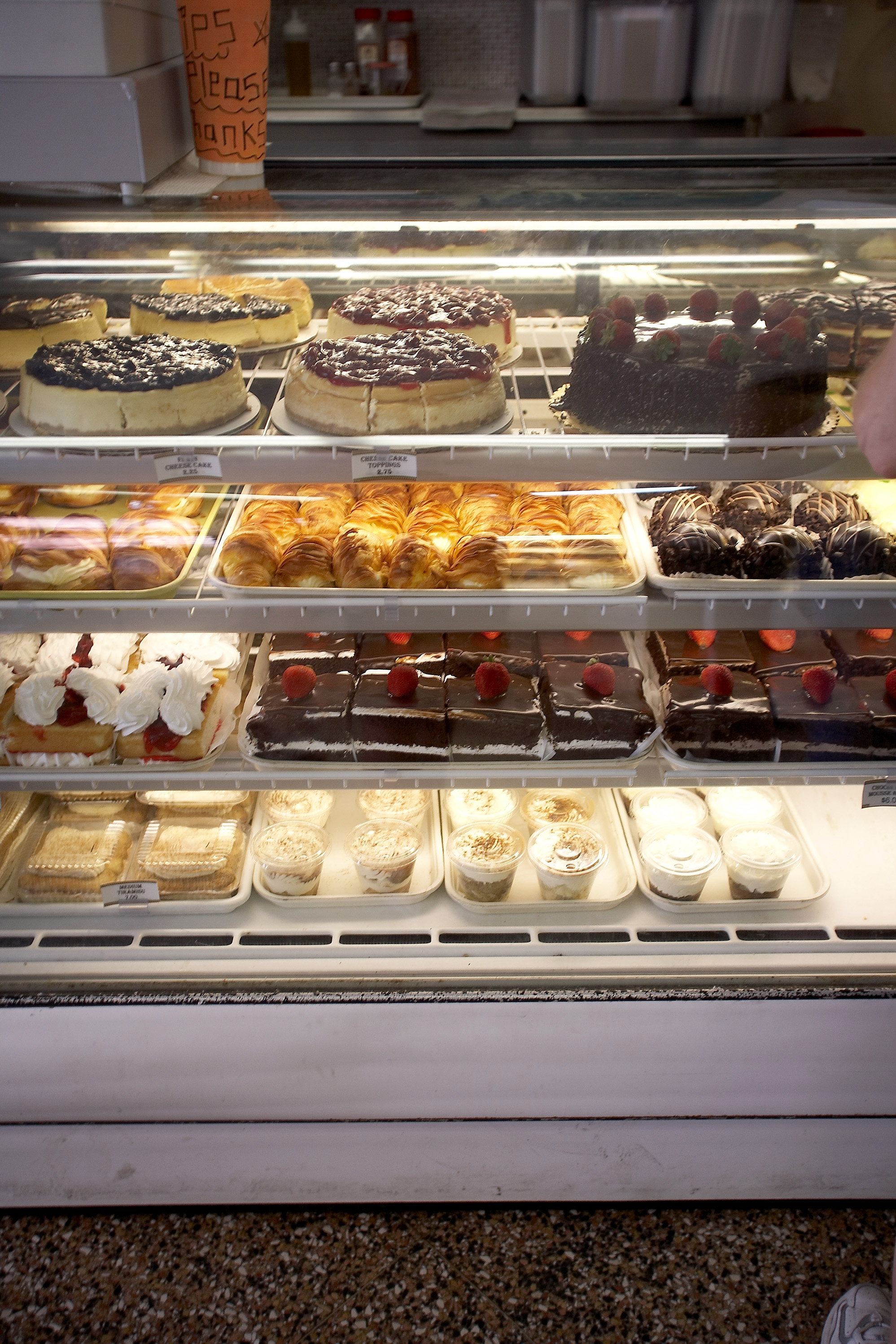 Mike's Pastry.