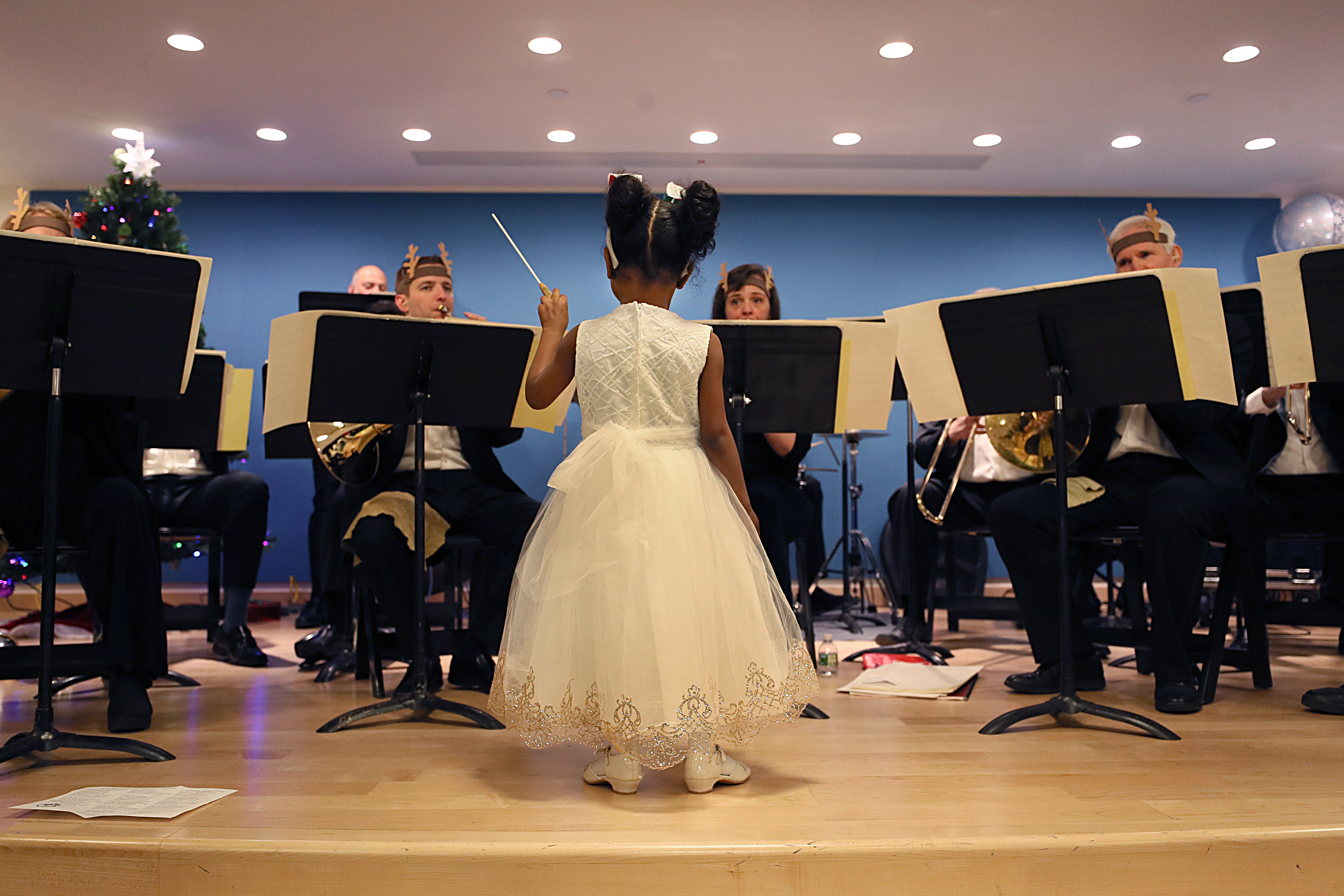 5-year-old Jaelani Taromino, a cardiac patient at Boston Children’s Hospital, conducted the Boston Pops, which was spreading holiday cheer to patients.
