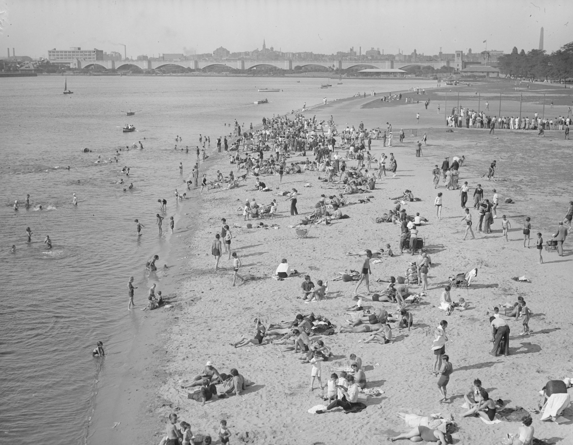 People swam at Charles Bank in 1940.