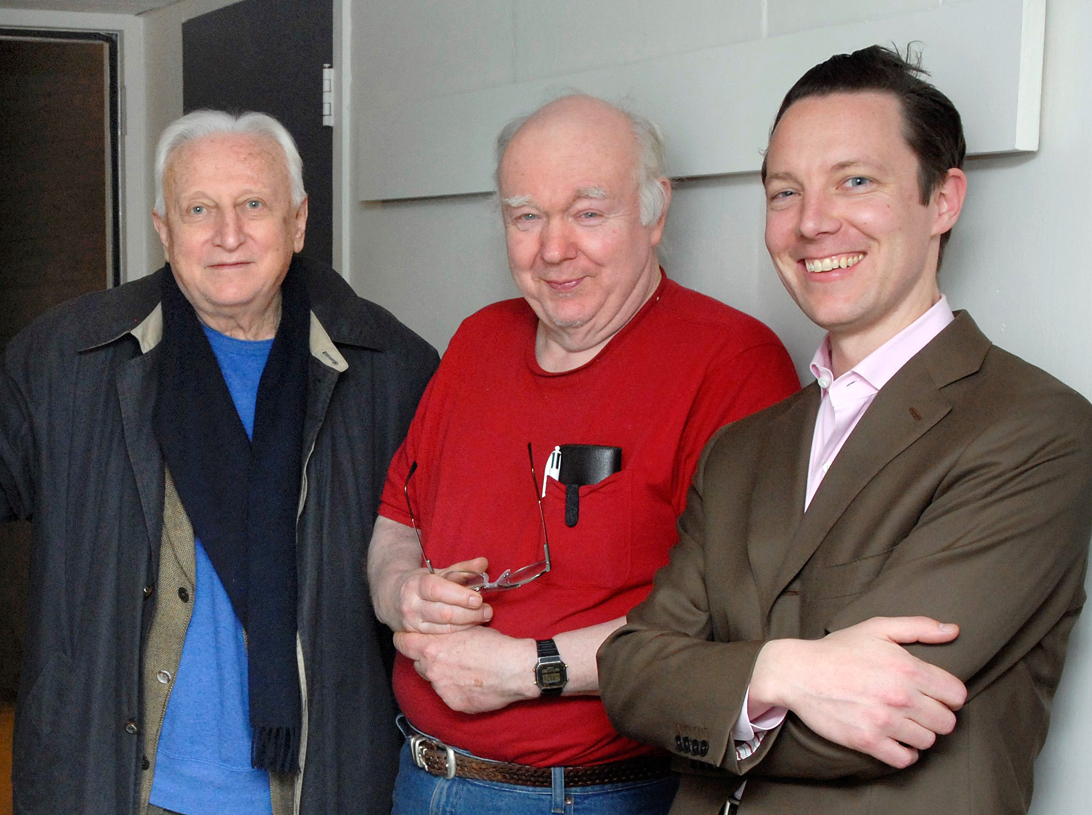 Vlada Petric (left) with longtime Harvard Film Archive projectionist Steve Livernash (center), and HFA director Haden Guest, in 2008.