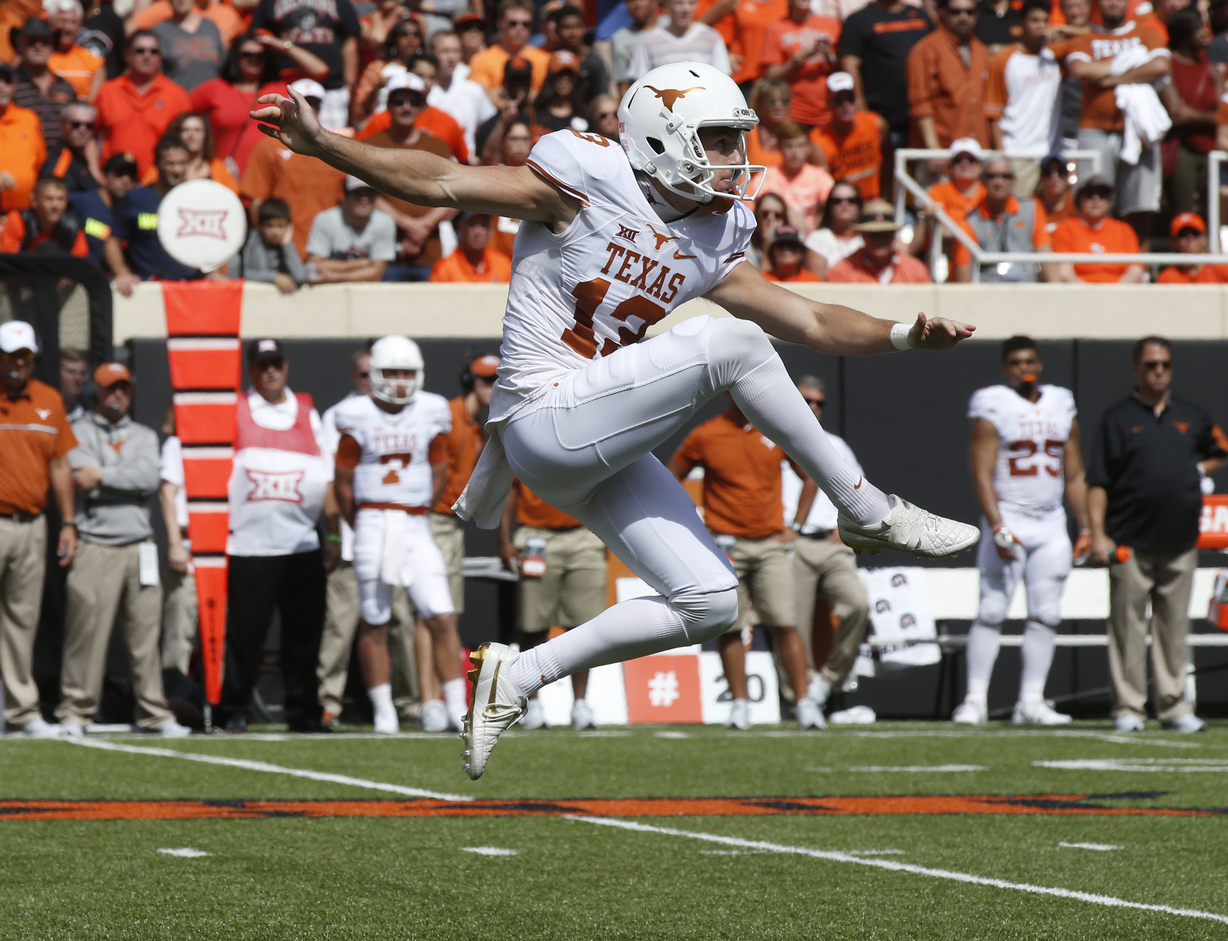 Michael Dickson pinned half (42) of his punts inside the 20 and averaged 47.43 yards per boot last season.