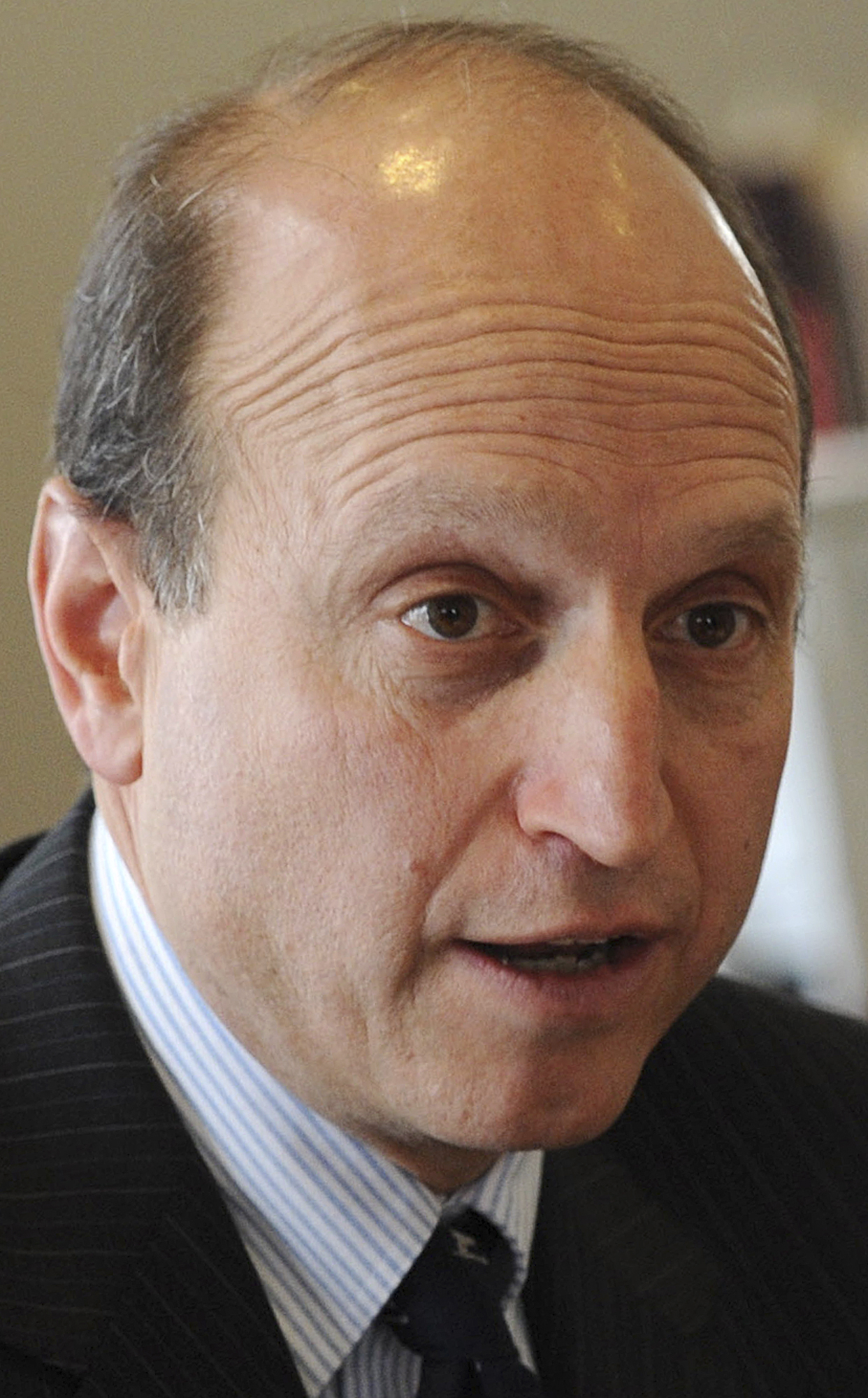 “We’d like to start by doing four trips a day in each direction,” said Dan Wolf, chief executive of Cape Air.