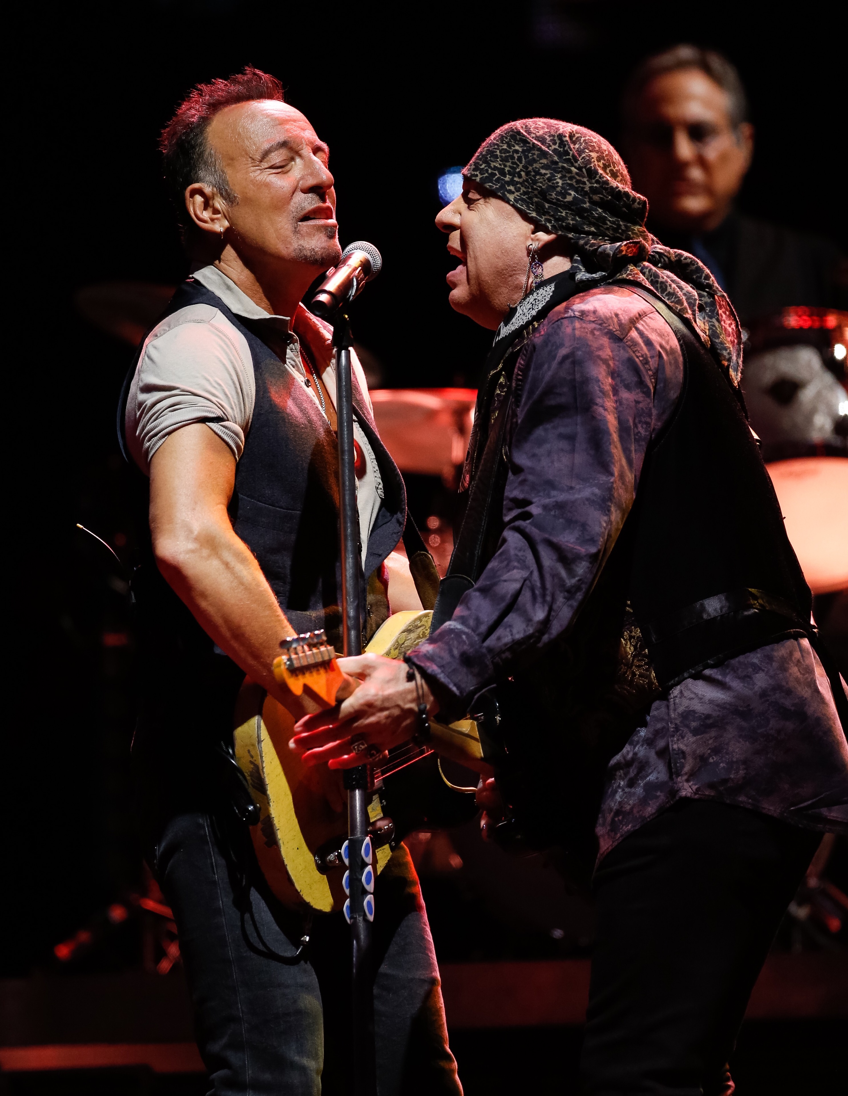 Bruce Springsteen performed with guitarist Steven Van Zandt.
