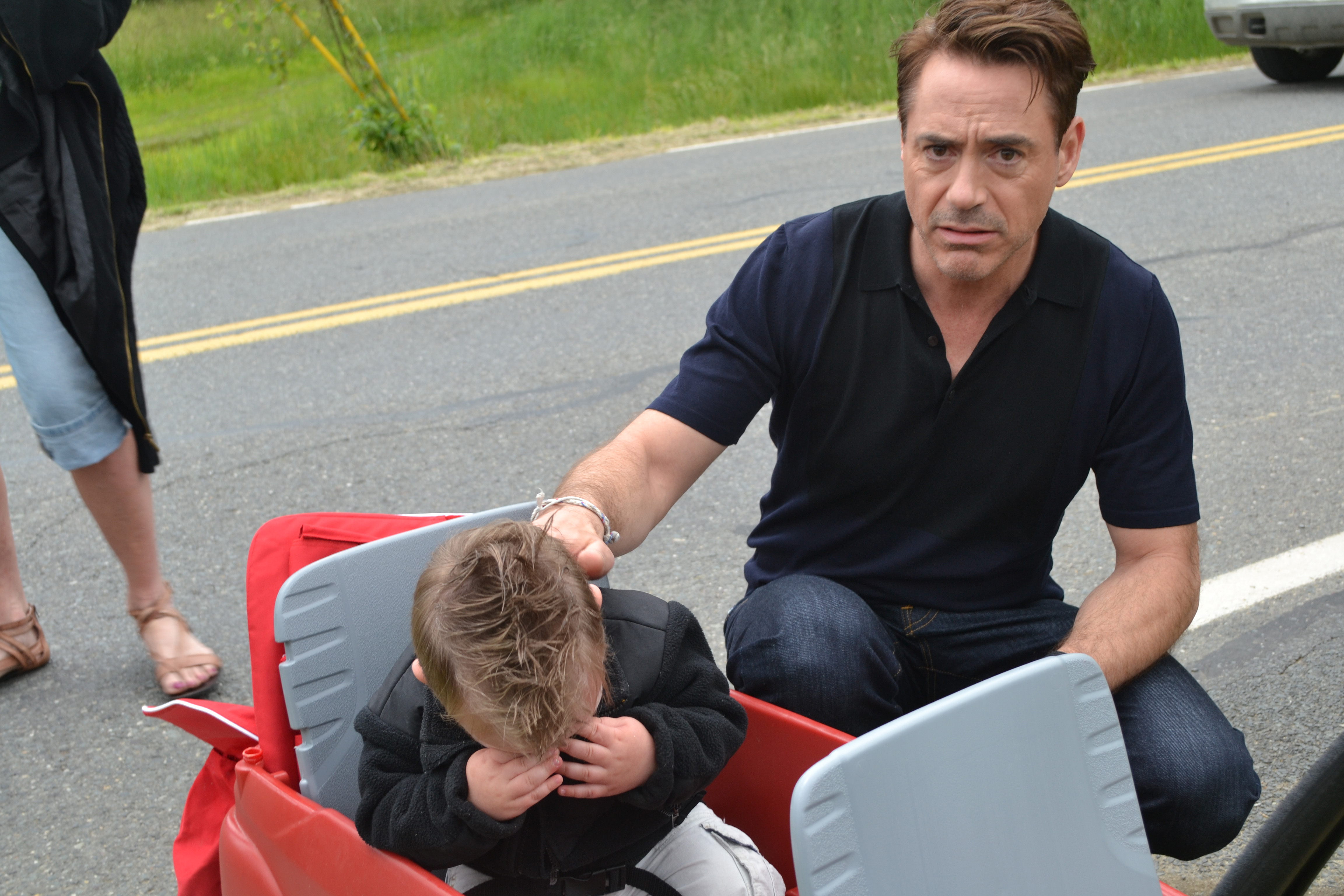 Robert Downey Jr. comforted Jaxson when he started to cry.