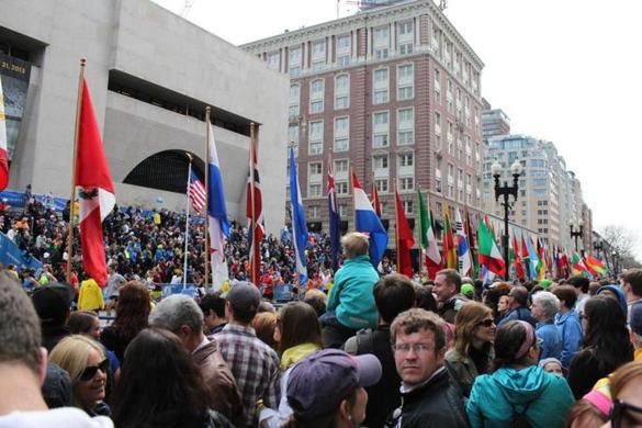 The crowd at the finish line.