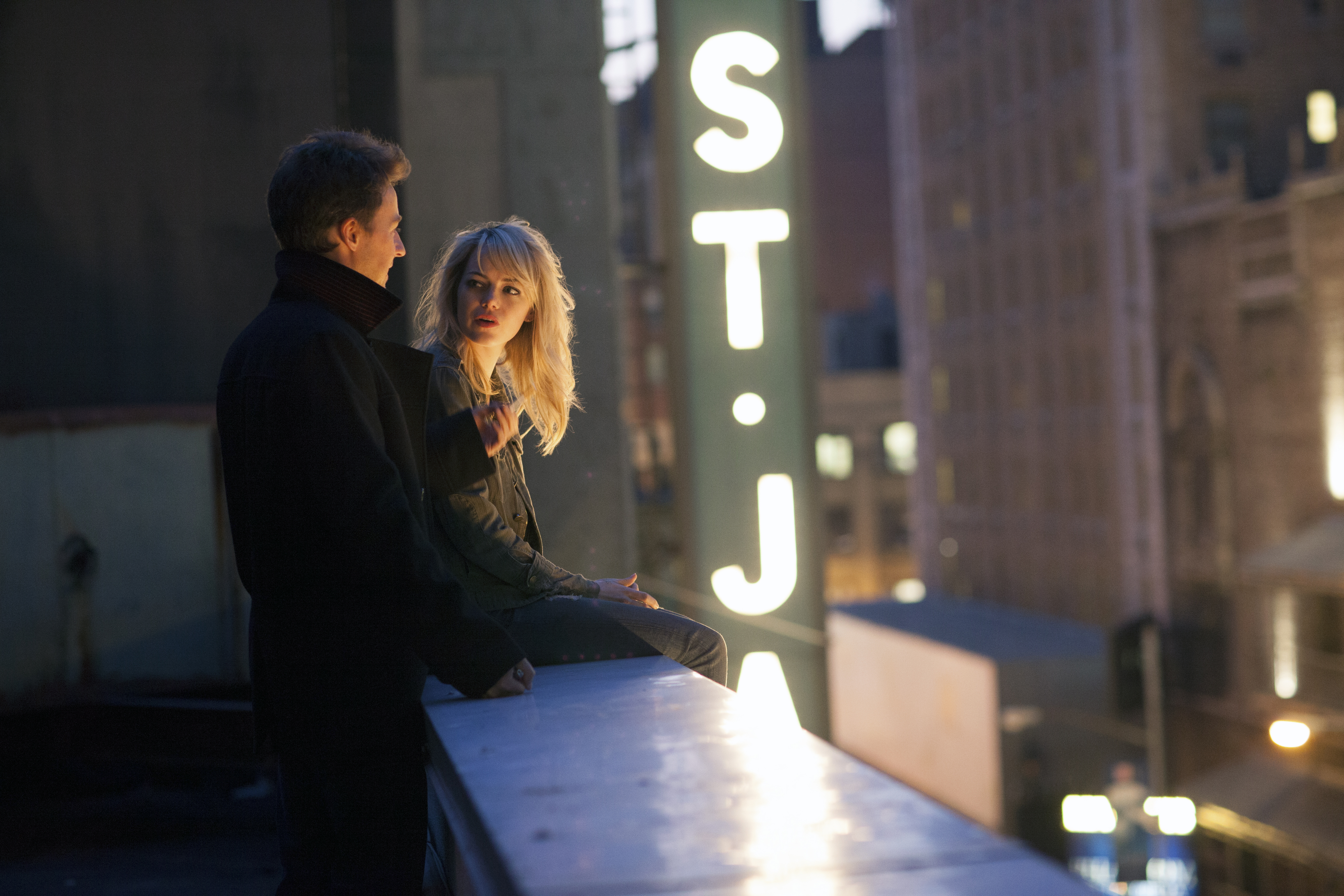The “Birdman” cast includes Edward Norton and Emma Stone, as a bad-boy actor and a woman just out of rehab.
