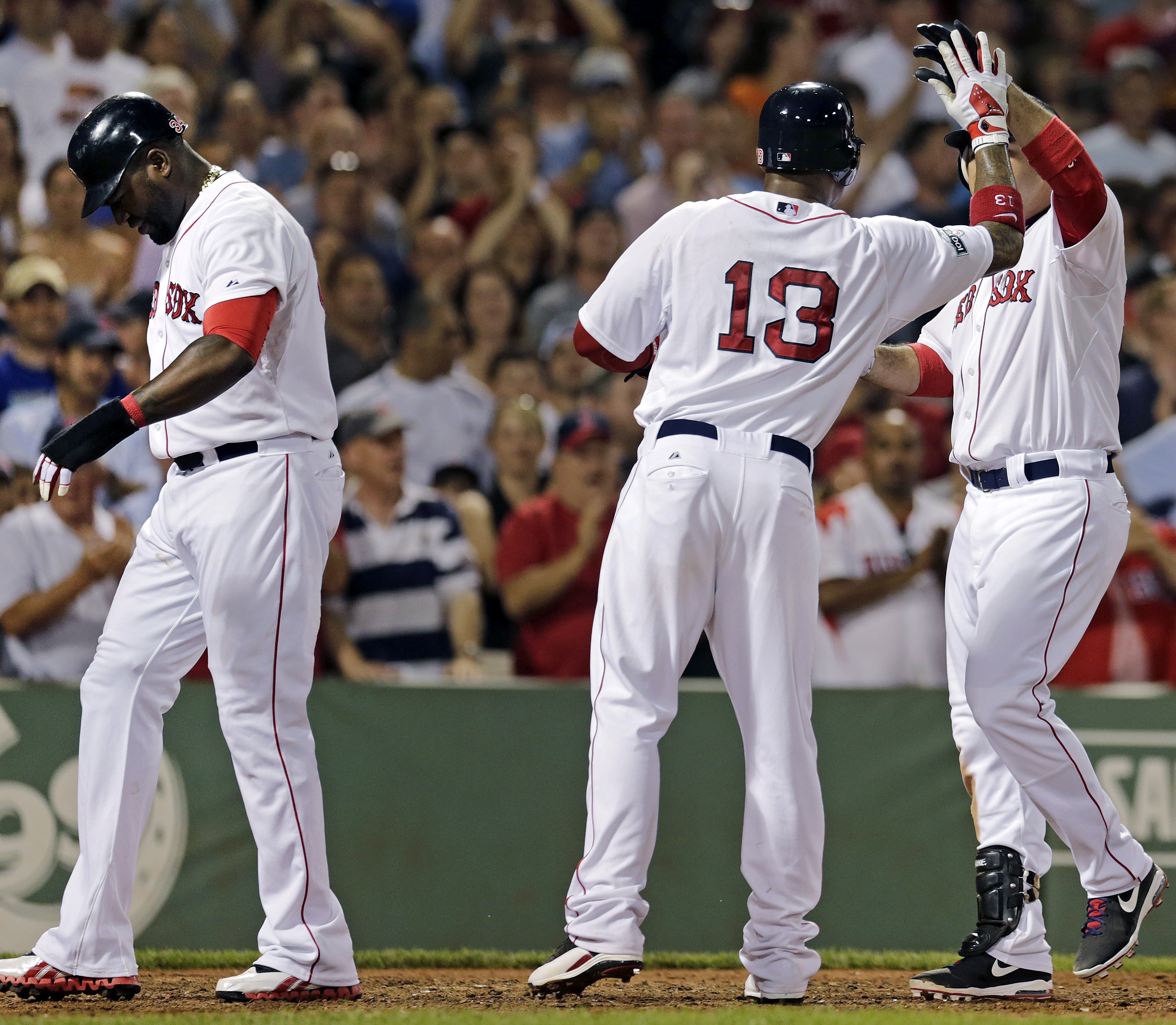 David Ortiz walked gingerly back to the dugout after injuring his Achilles’ tendon Monday against the White Sox.
