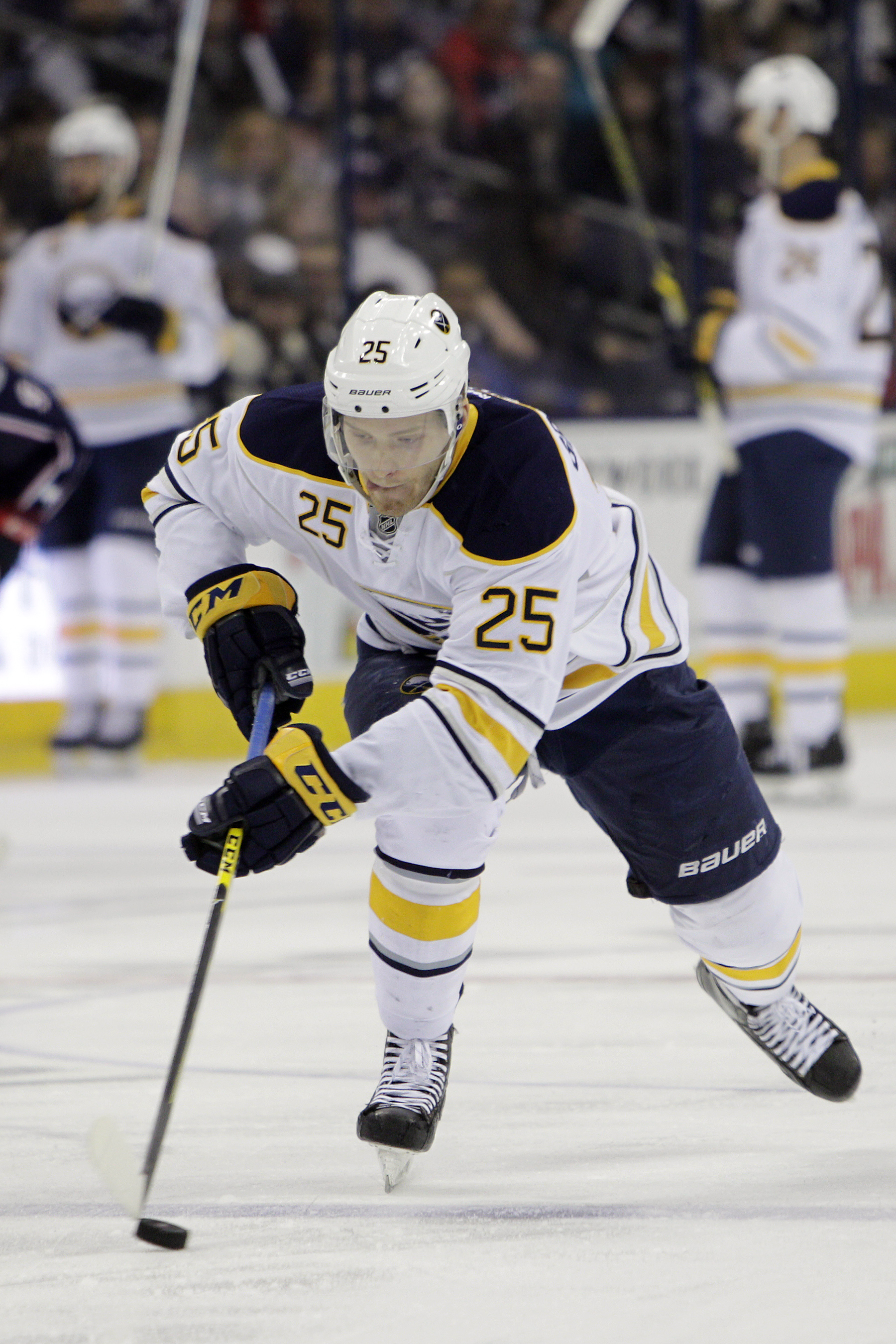 Mikhail Grigorenko signed a one-year deal with Colorado Thursday.