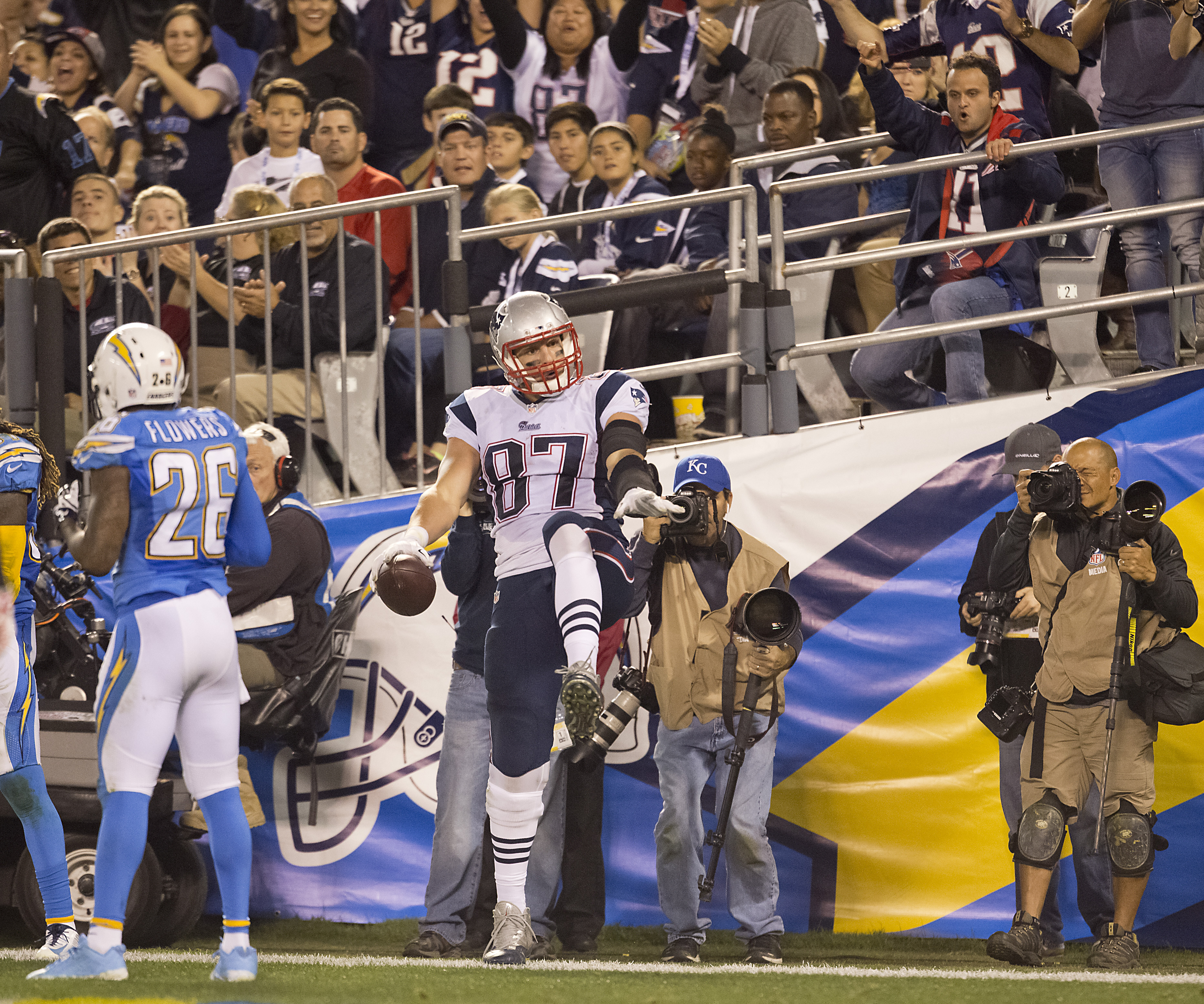 Patriots tight end Rob Gronkowski caught a 14-yard touchdown pass in the second quarter.